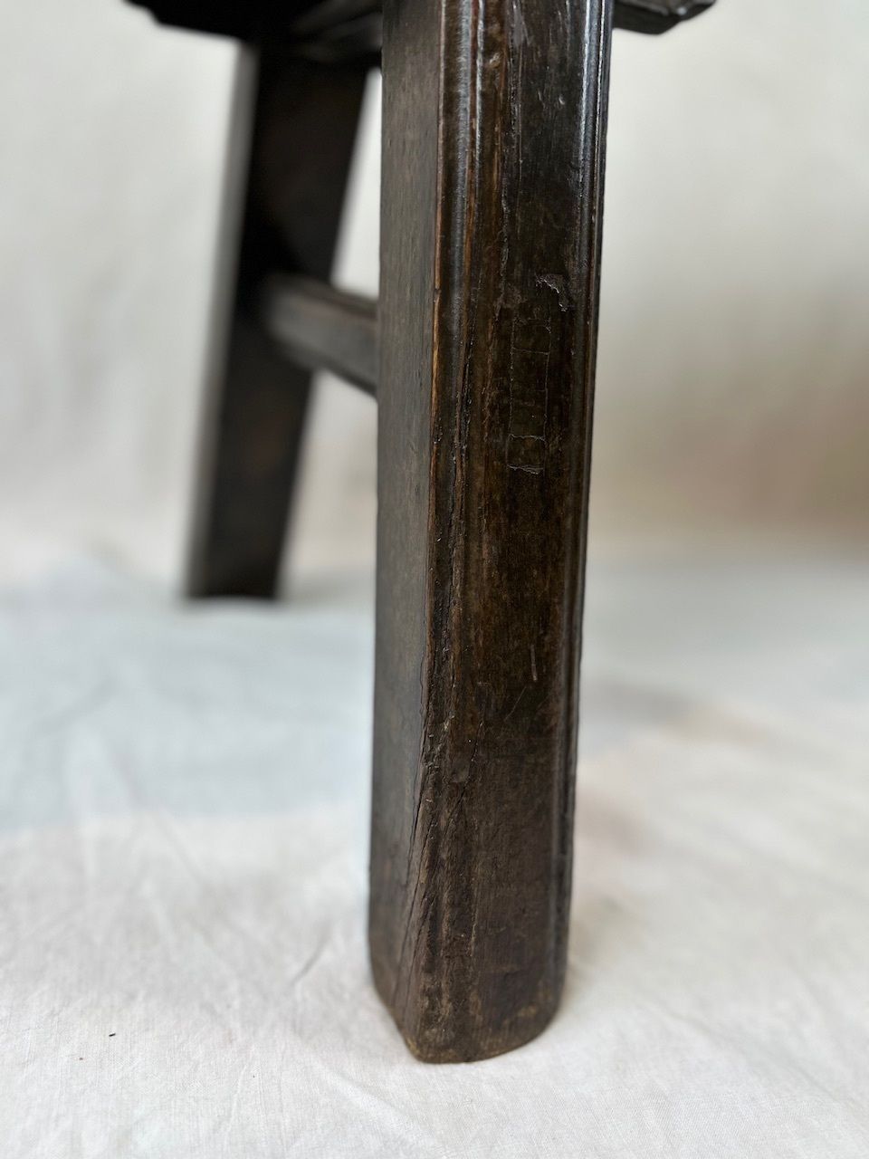 Antique Chinese Wooden Bench, 19th Century photo vinterior