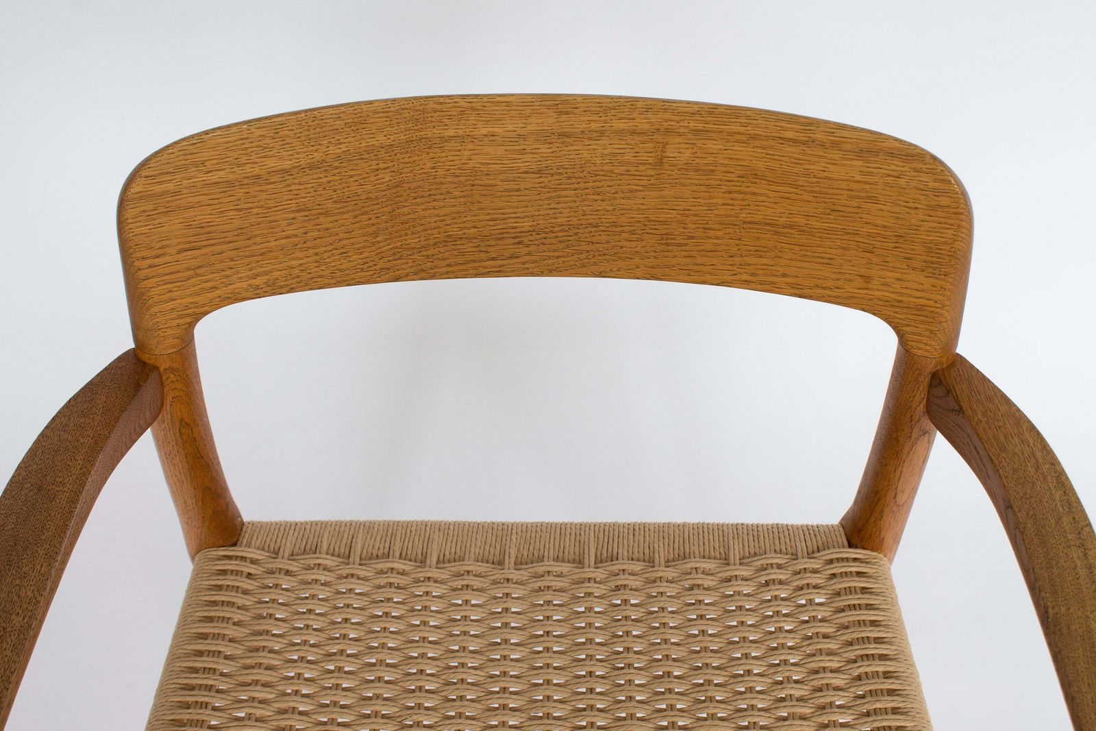 photo furniture Niels Otto Møller Model 56 Fauteuil Eiken, Deense Mid Century Stoel, Vintage Deense Cordstoel, Møller Stoel
