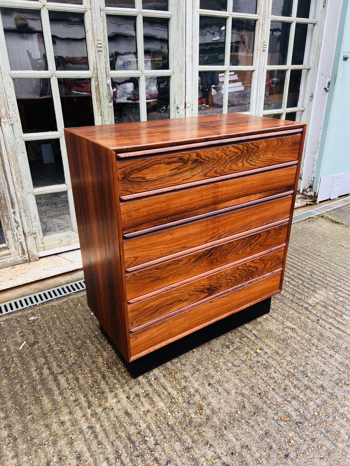 photo furniture Westnova Chest Of Drawers