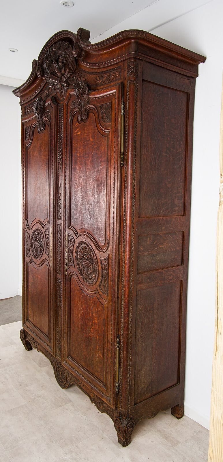 Large Antique French Carved Oak Armoire Wardrobe   19th Century Louis XV Style photo 1600.0