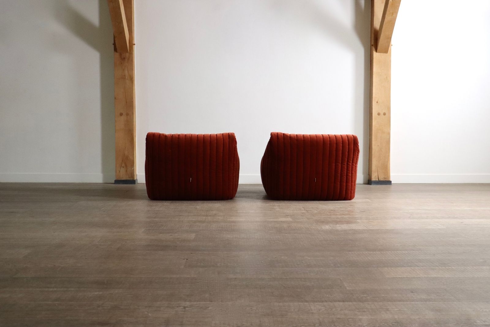 photo furniture Cinna Sandra Lounge Chairs In Velvet Van Annie Hieronimus, Jaren 1970, Set Van 2