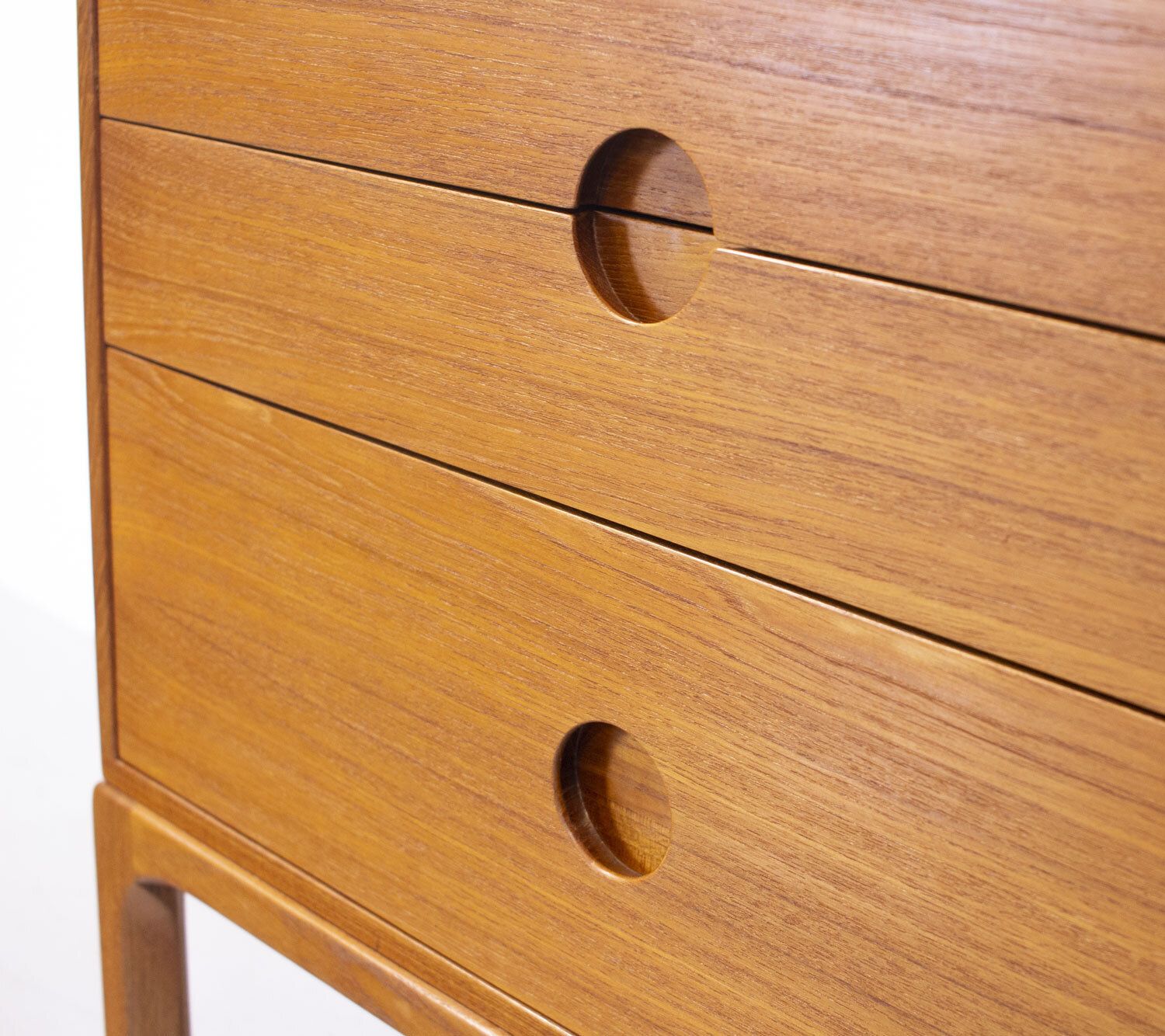 Danish Model 386 Teak Chest Of Drawers By Kai Kristiansen For Aksel Kjersgaard, 1960s photo vinterior