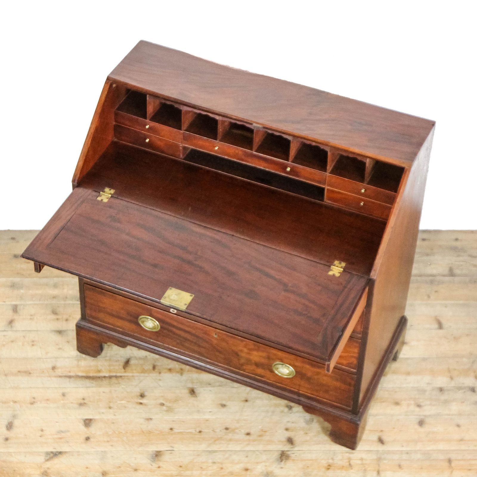 Antique Mahogany Bureau | Antique Bureaux | Antique Furniture | Mahogany Furniture | Antique Desks photo 770.0