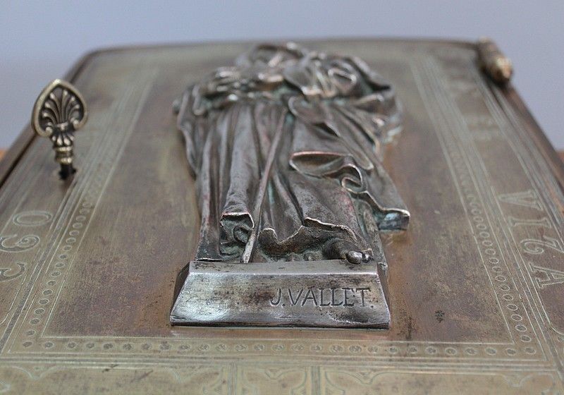 2907.69 19th Century Bronze Tabernacle Door photo