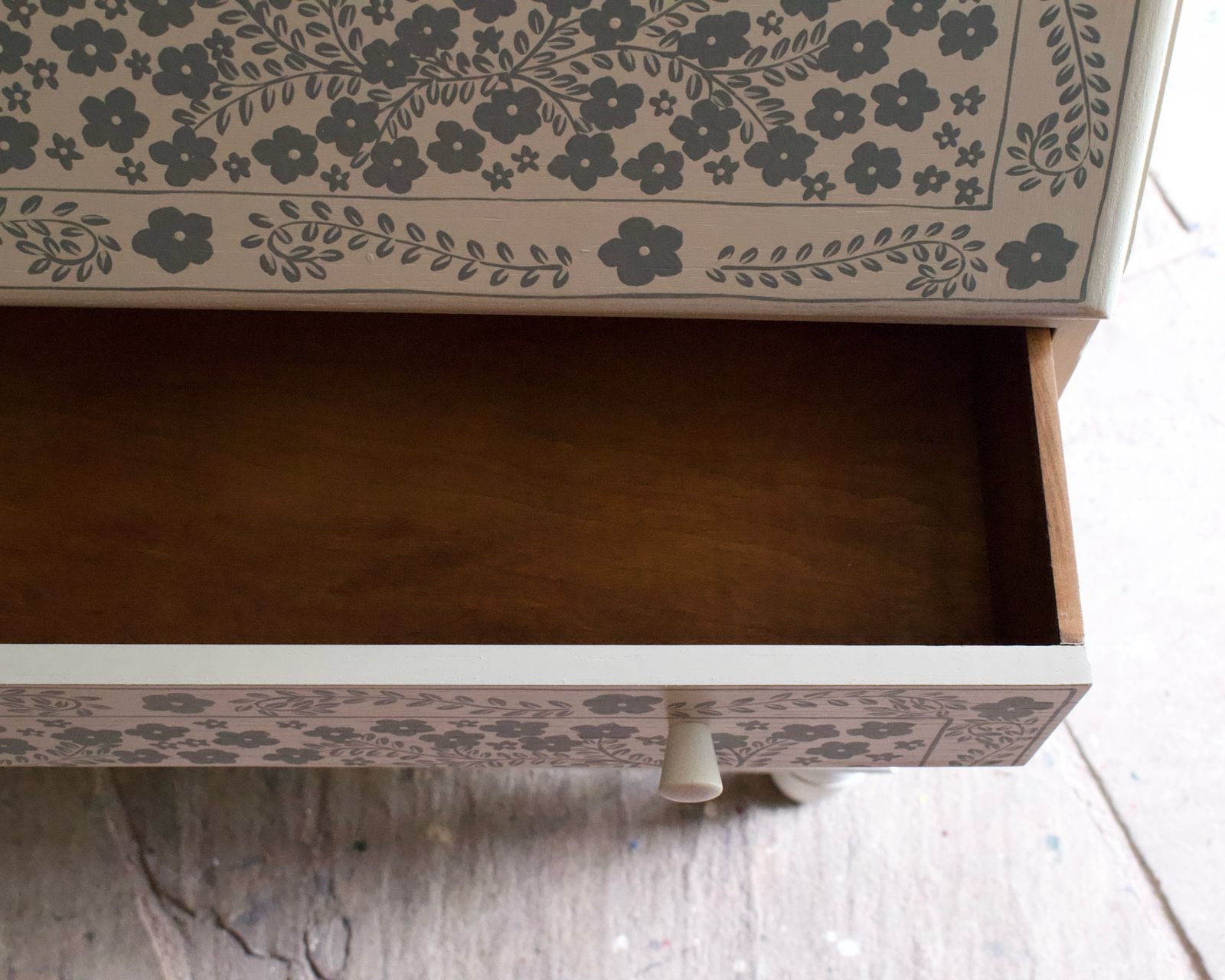 Cream And Green 'Summertime' Oak Bureau Desk Bookcase photo vinterior
