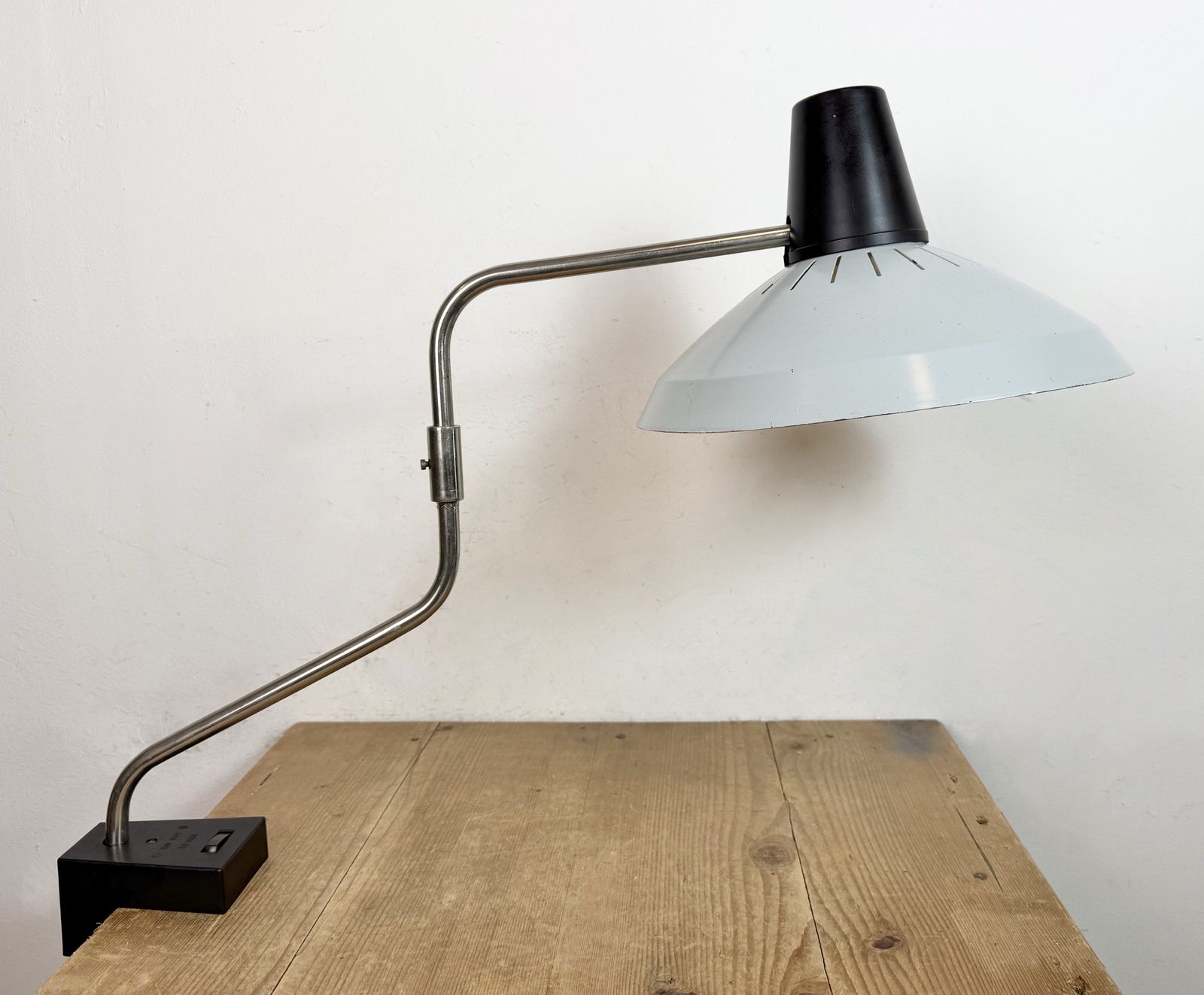 photo vinterior Grey Industrial Factory Office Desk Lamp From Elektrosvit, 1970s