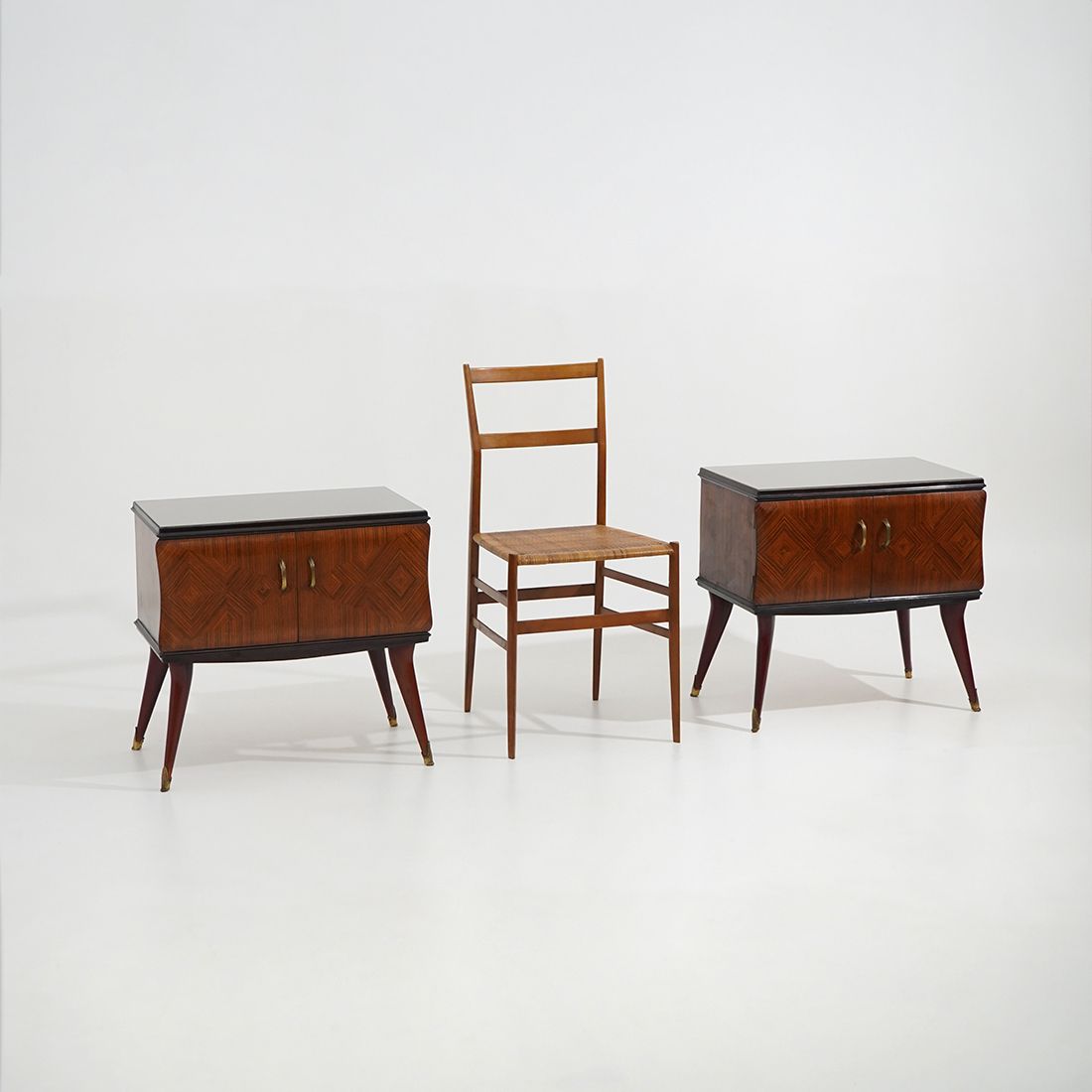 photo vinterior Pair Of Bedside Tables With Glass Top, 1950s