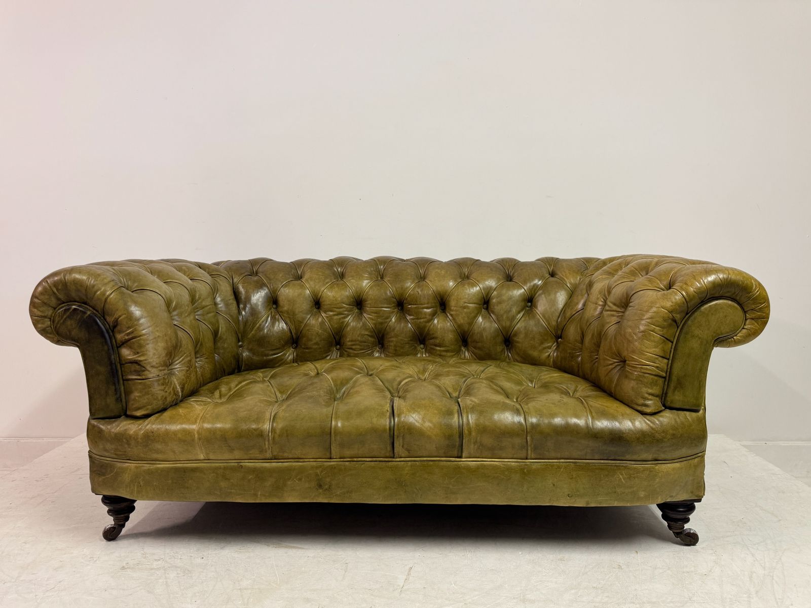 19th Century Chesterfield In Patinated Leather photo furniture