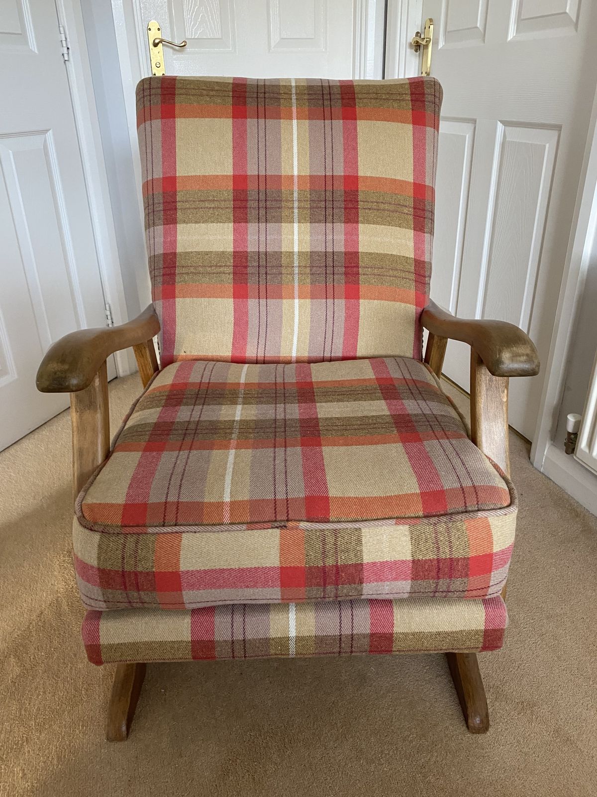 Rocking Chair 20th Century In Oak, Upholstered In Tartan