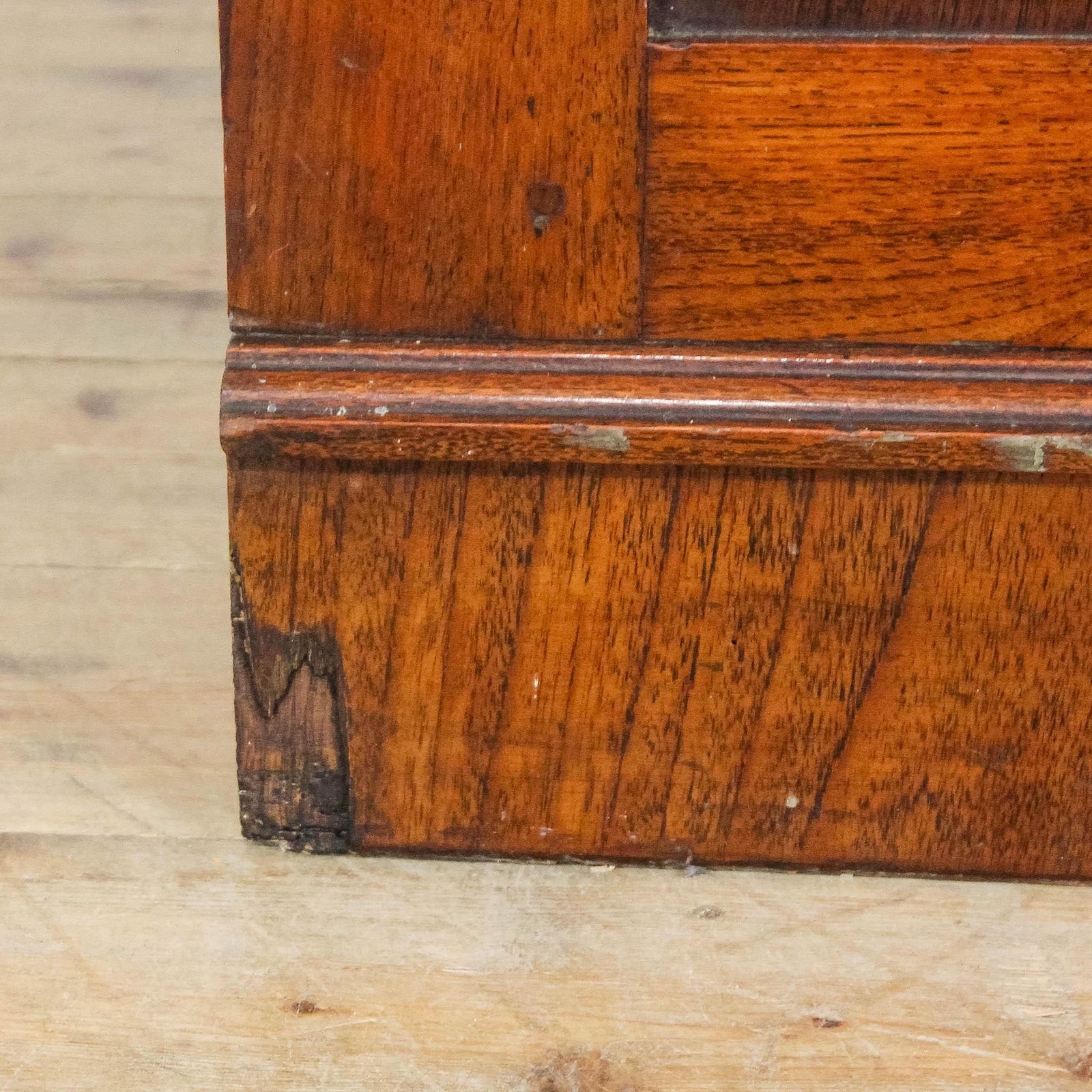 Antique Dressing Table Chest Of Drawers | Dressing Room Furniture | Antique Storage | Dresser Tables (M 6704) photo buy