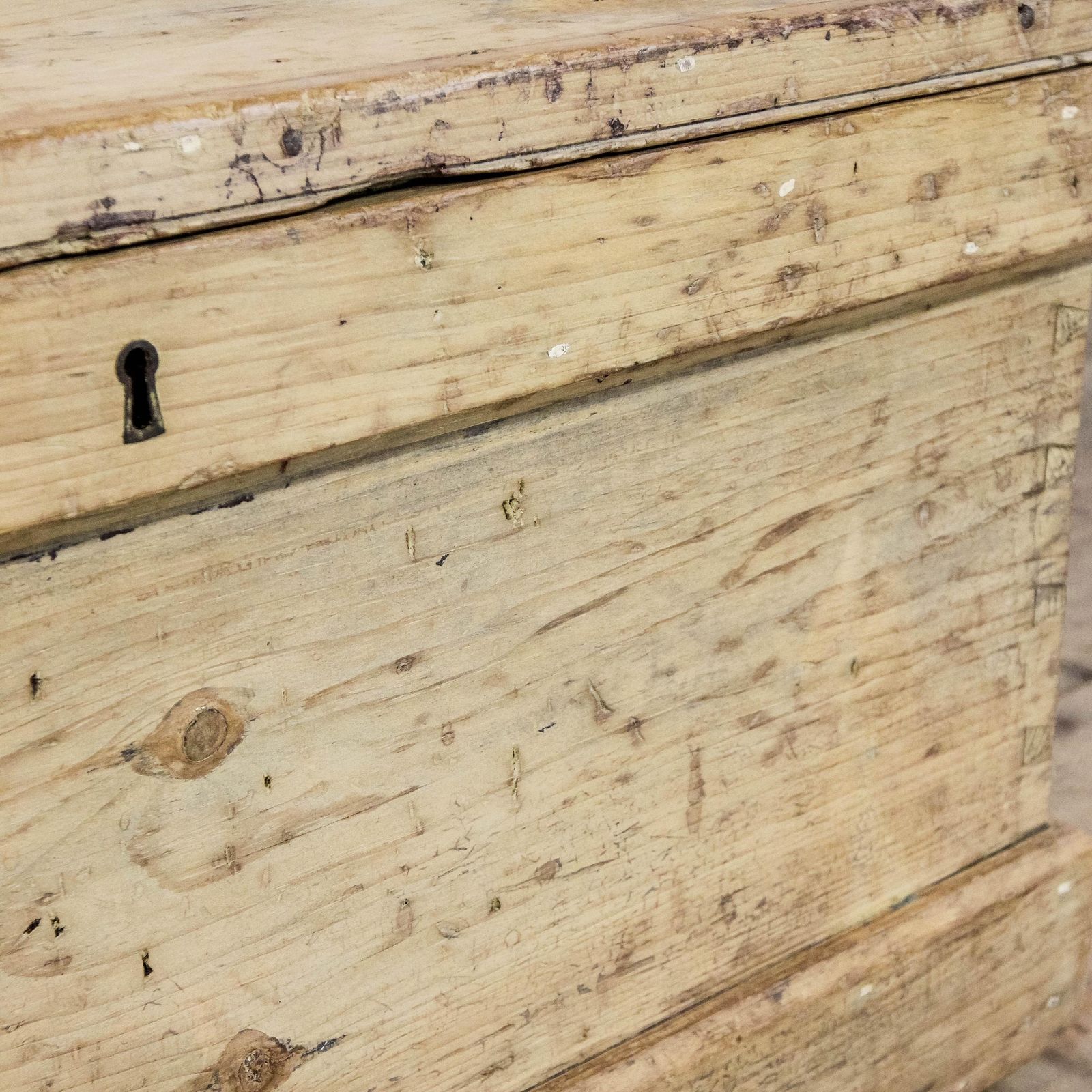 photo for sale Antique Pine Tool Chest Or Blanket Box | Antique Furniture | Antique Trunk | Antique Storage | Pine Trunks | Blanket Box (M 6615)