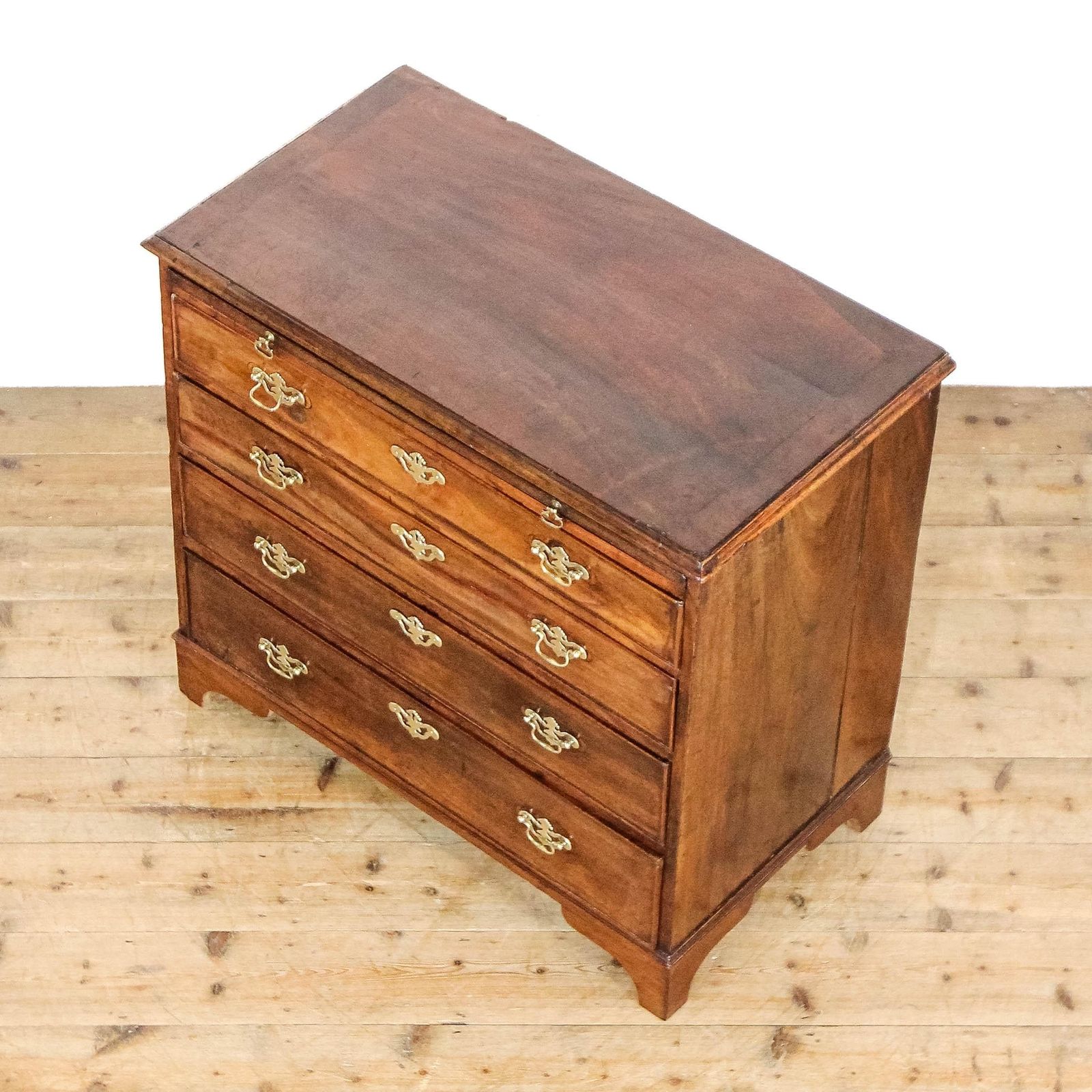 Antique Georgian Mahogany Bachelors Chest Of Drawers | Antique Storage | Bedroom Drawers | Antique Chest Of Drawer photo Furniture
