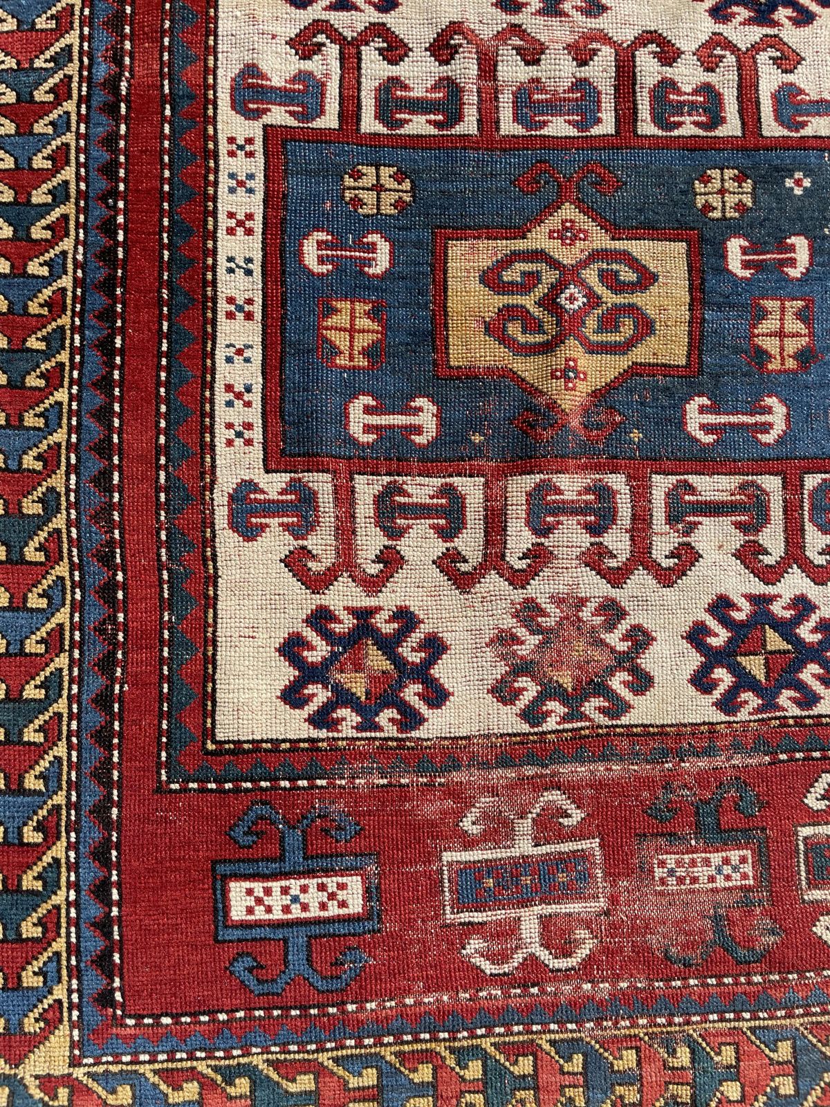 photo vinterior Antique Caucasian Karachov Prayer Rug
