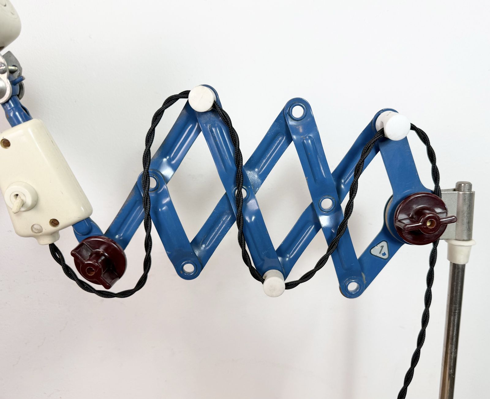 Industrial East German Scissor Lamp From Veb Zweckleuchtenbau Dresden, 1950s photo vinterior
