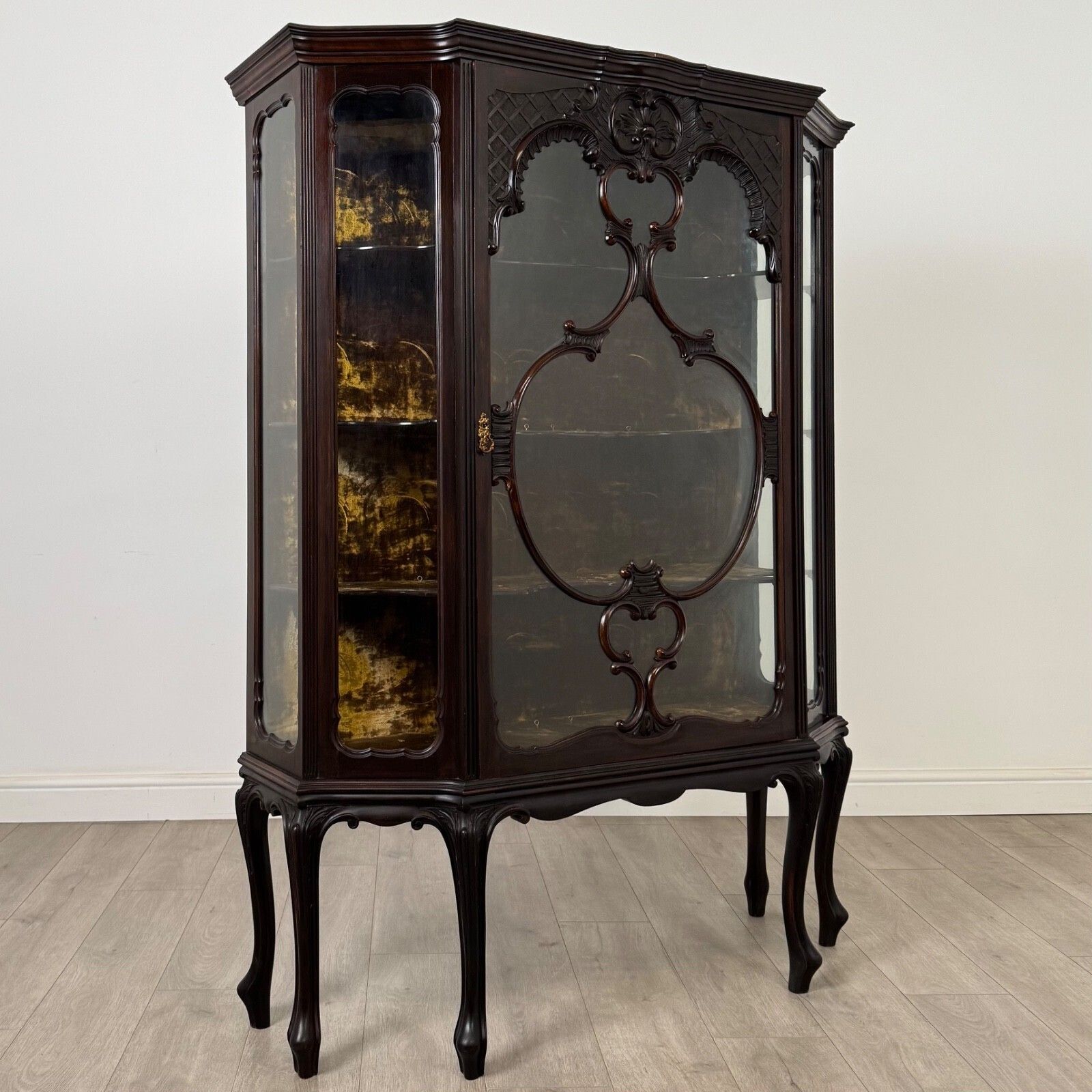 photo furniture Antique 19th Century Mahogany Display Cabinet By Maple & Co ( Af 5420 )