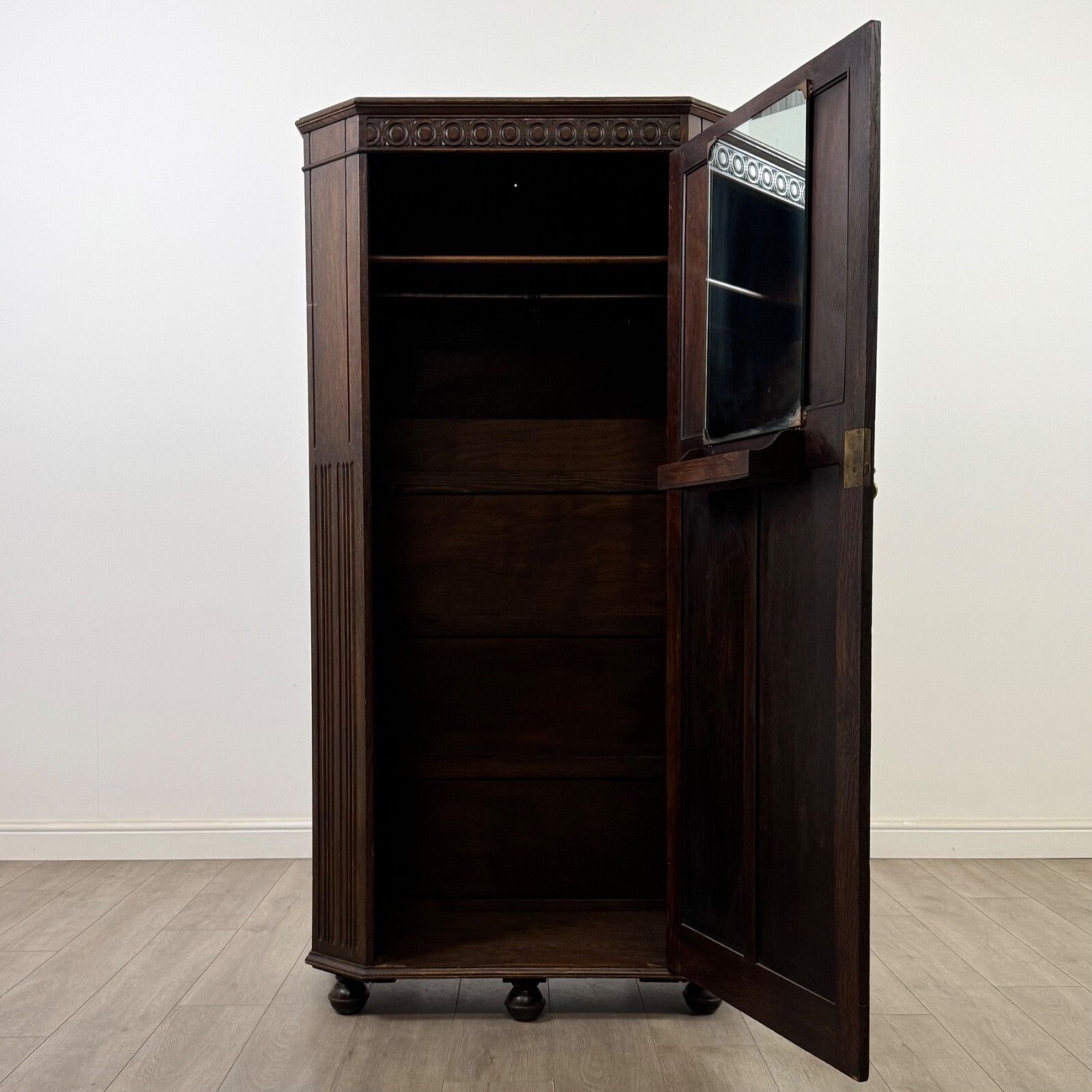 Antique 20th Century Linenfold Wardrobe In Oak ( Af 5404 ) photo furniture