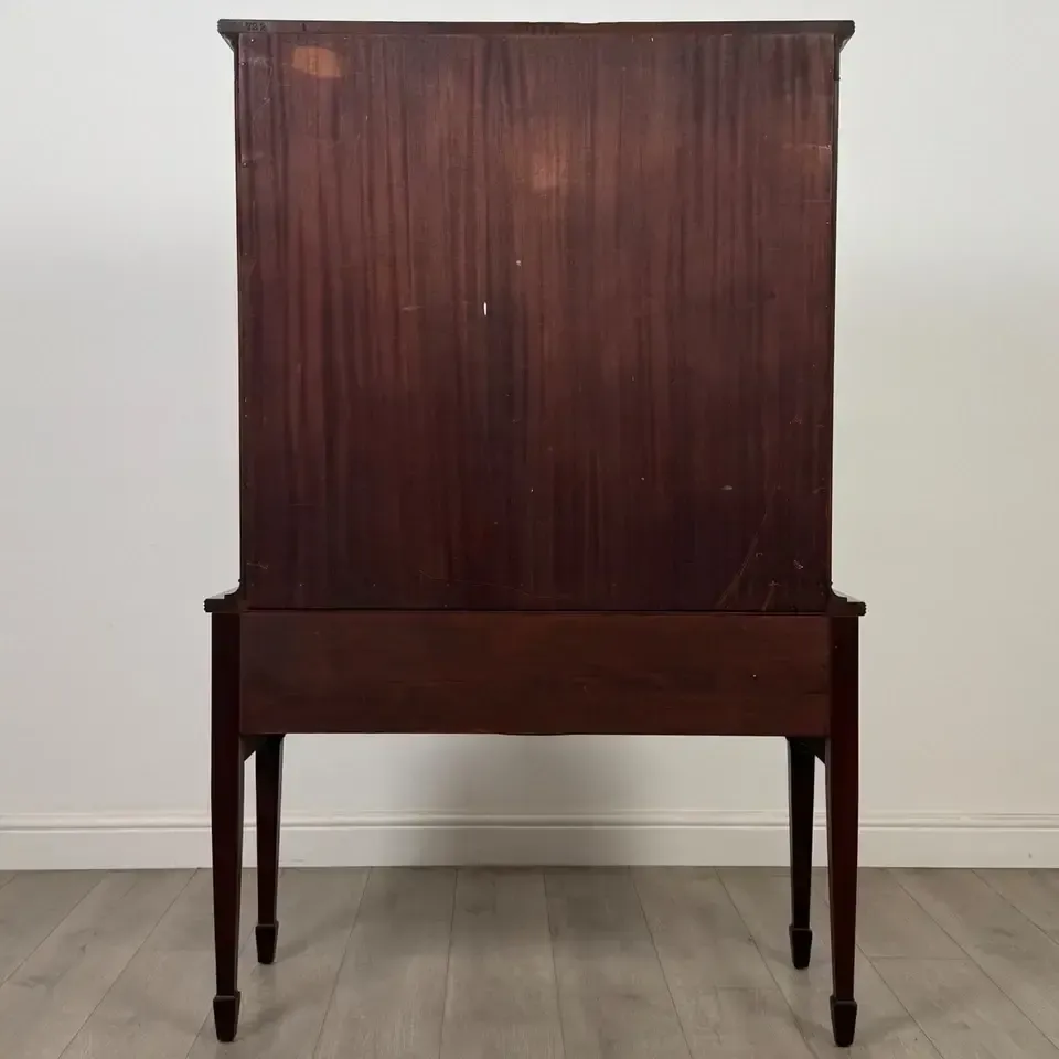 Antique 20th Century American Display Cabinet In Mahogany photo vinterior