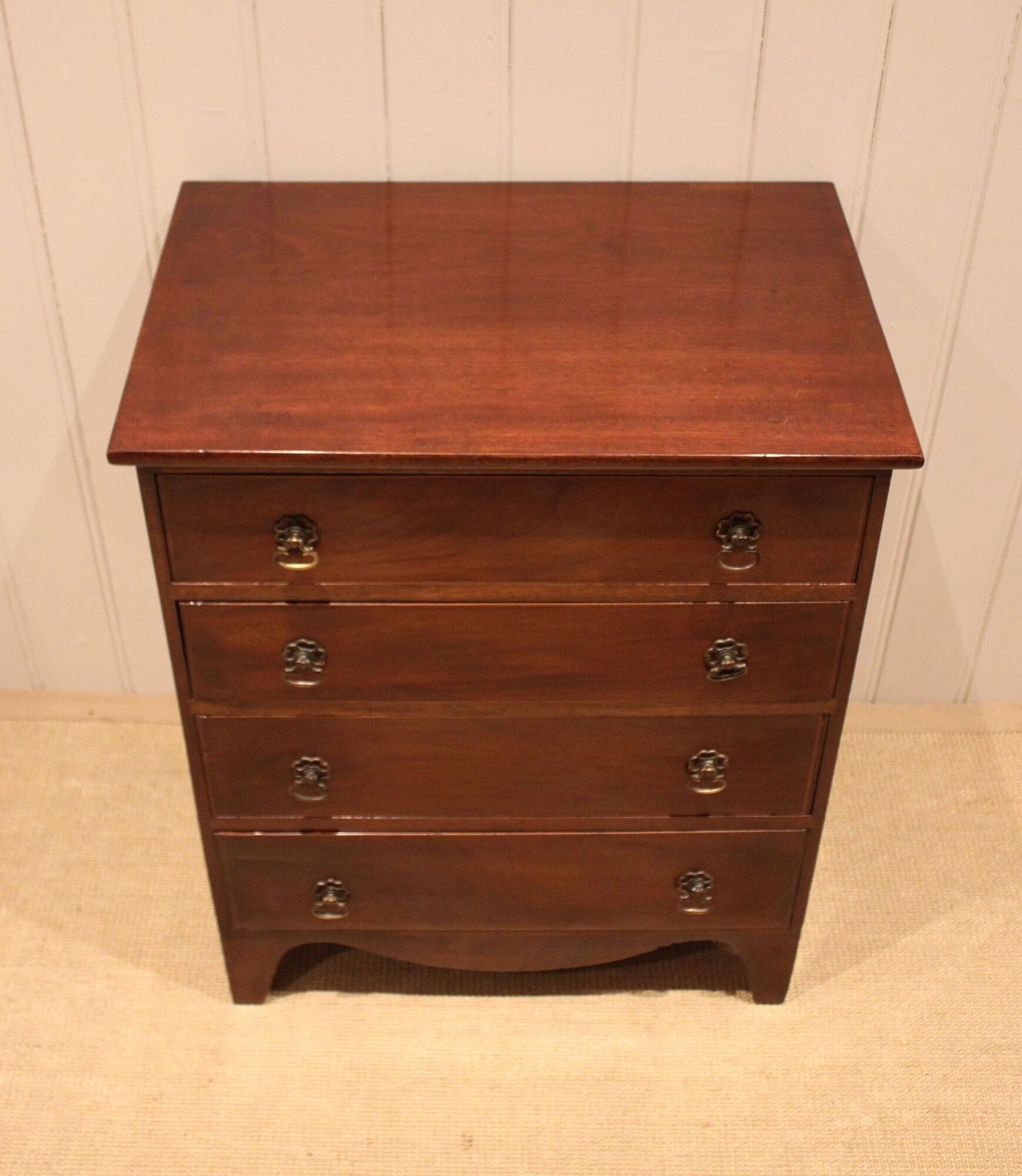Edwardian Mahogany Chest Of Drawers photo vinterior