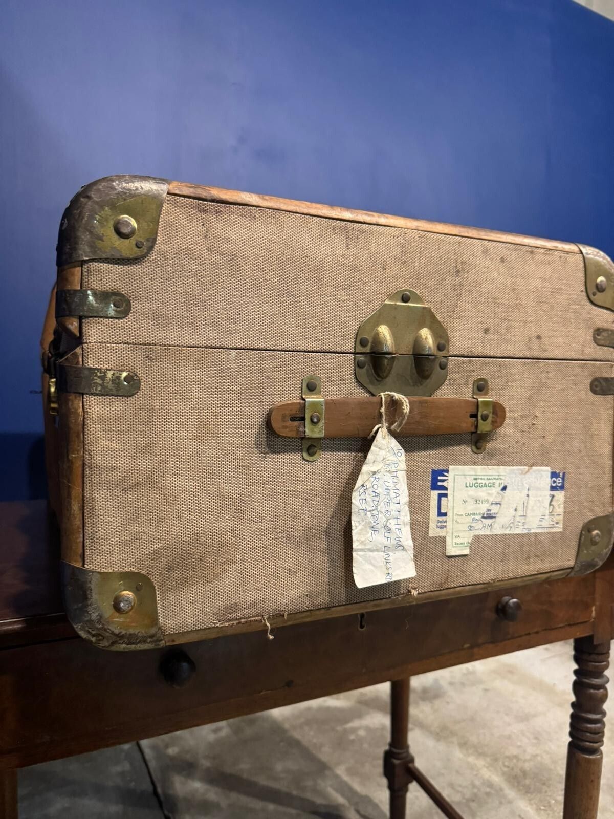 100.0 Antique Suitcase Wood And Canvas Gentlemen's Vintage Prop Art Deco Classic Car photo