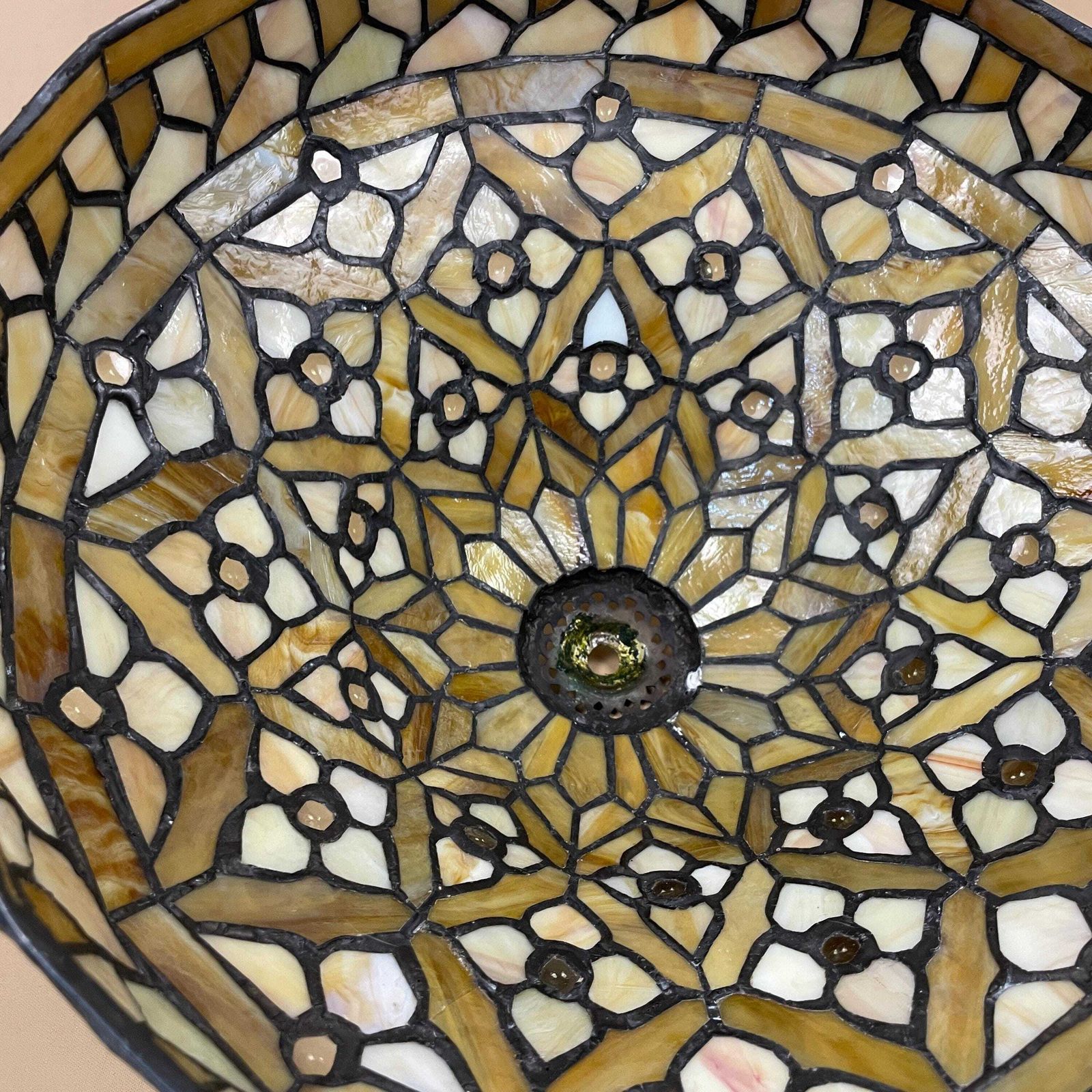 photo buy Tiffany Style Lamp Shade Yellow Black Colour Lampshade Ceiling Stain Glass Stained Lightshade Light Patterned Dome Circle Metal Large