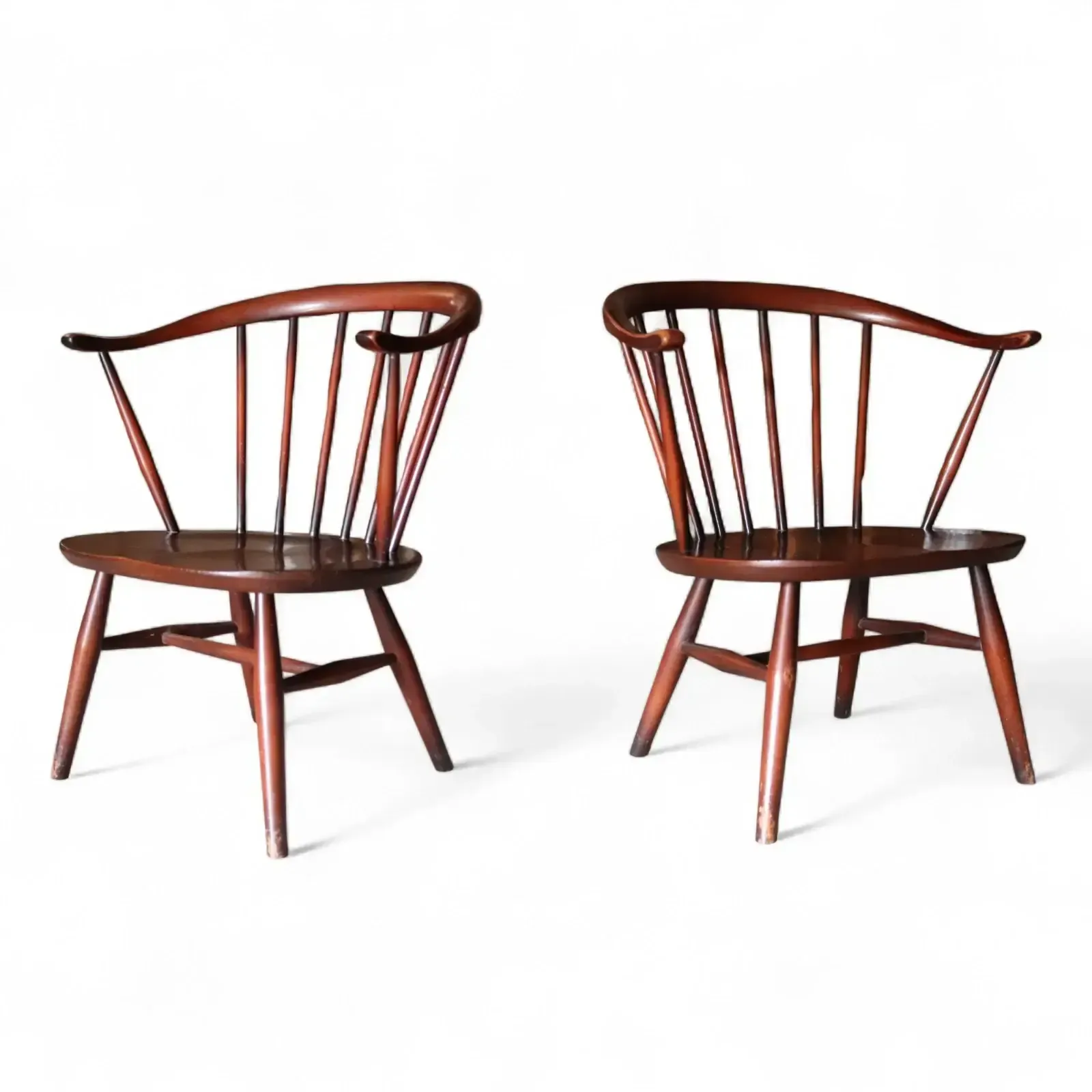 Vintage Pair Of Ercol 541 Cowhorn Low Fireside Lounge Chairs / Armchairs