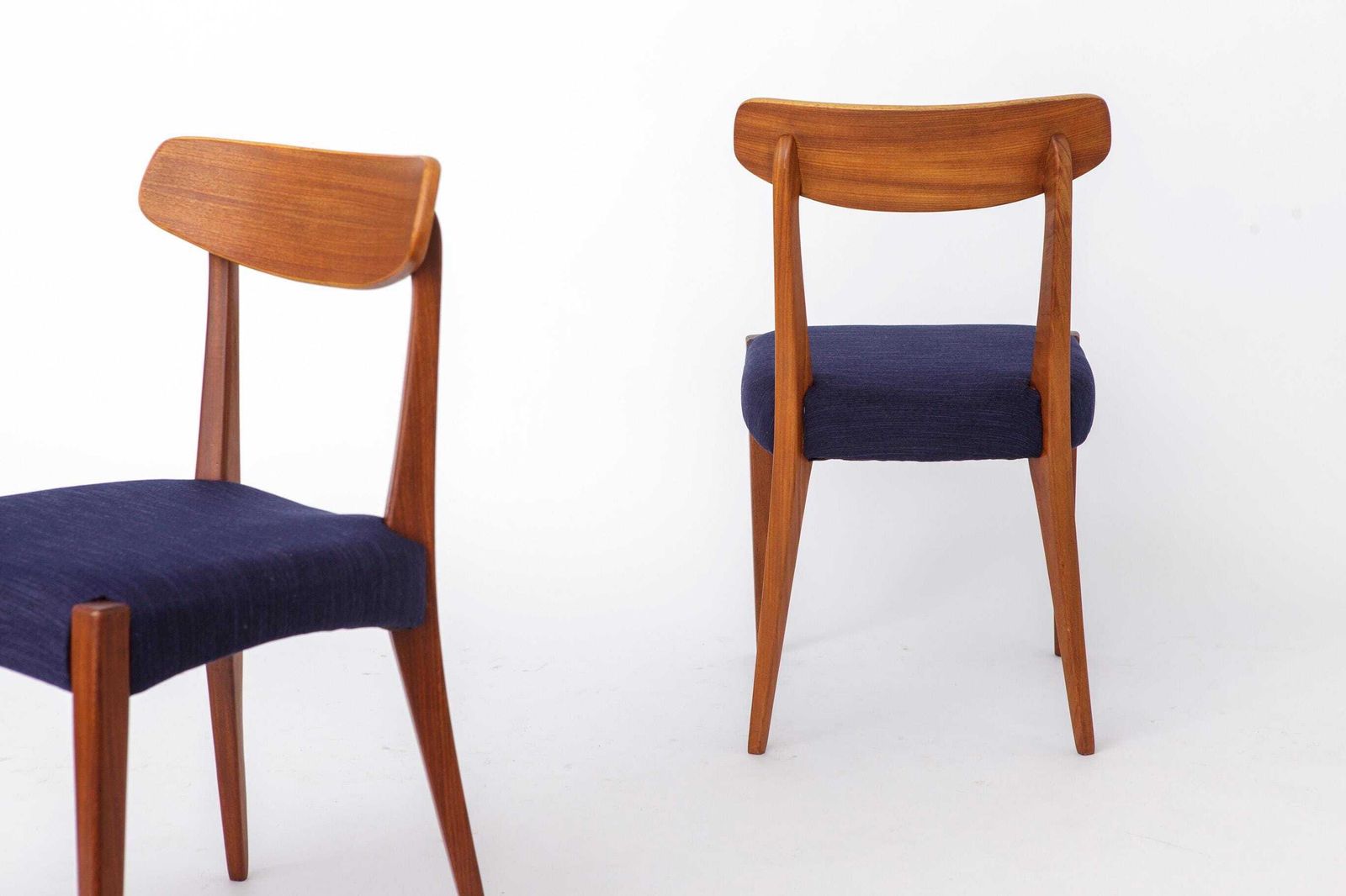photo furniture Set Of 3 Danish Teak Chairs 1960s, Vintage Mid Century Dining Chairs, Dark Blue Upholstered Seats