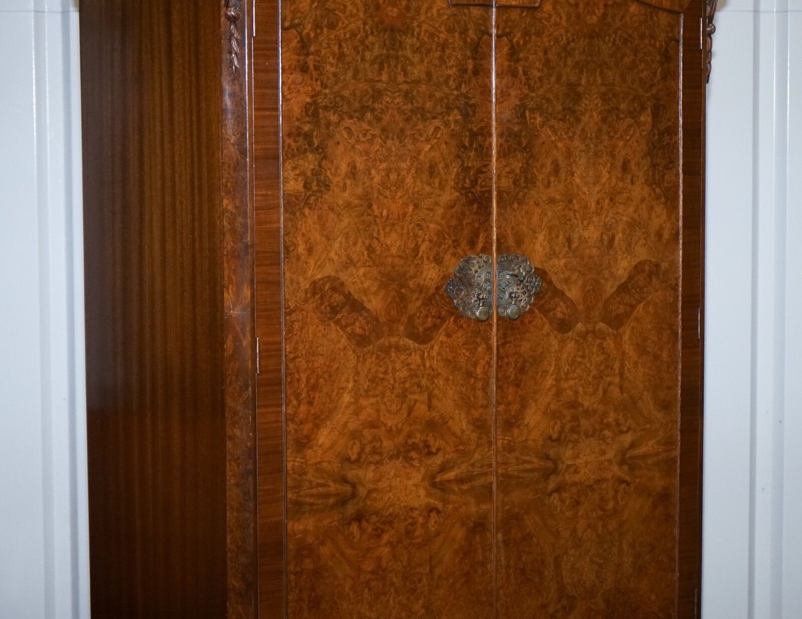 Art Deco 1920's Queen Anne English Burr Walnut Two Door Wardrobe photo Furniture