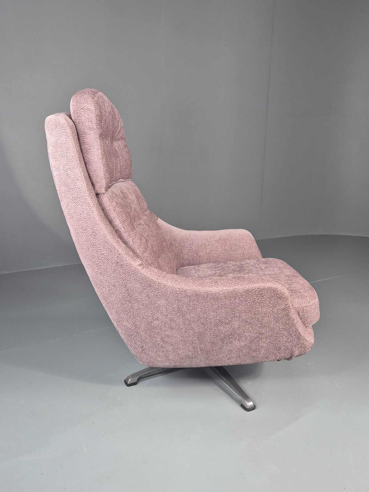 Vintage Mid Century Swivel Bucket Chair Danish 1970s New Upholstery photo Furniture