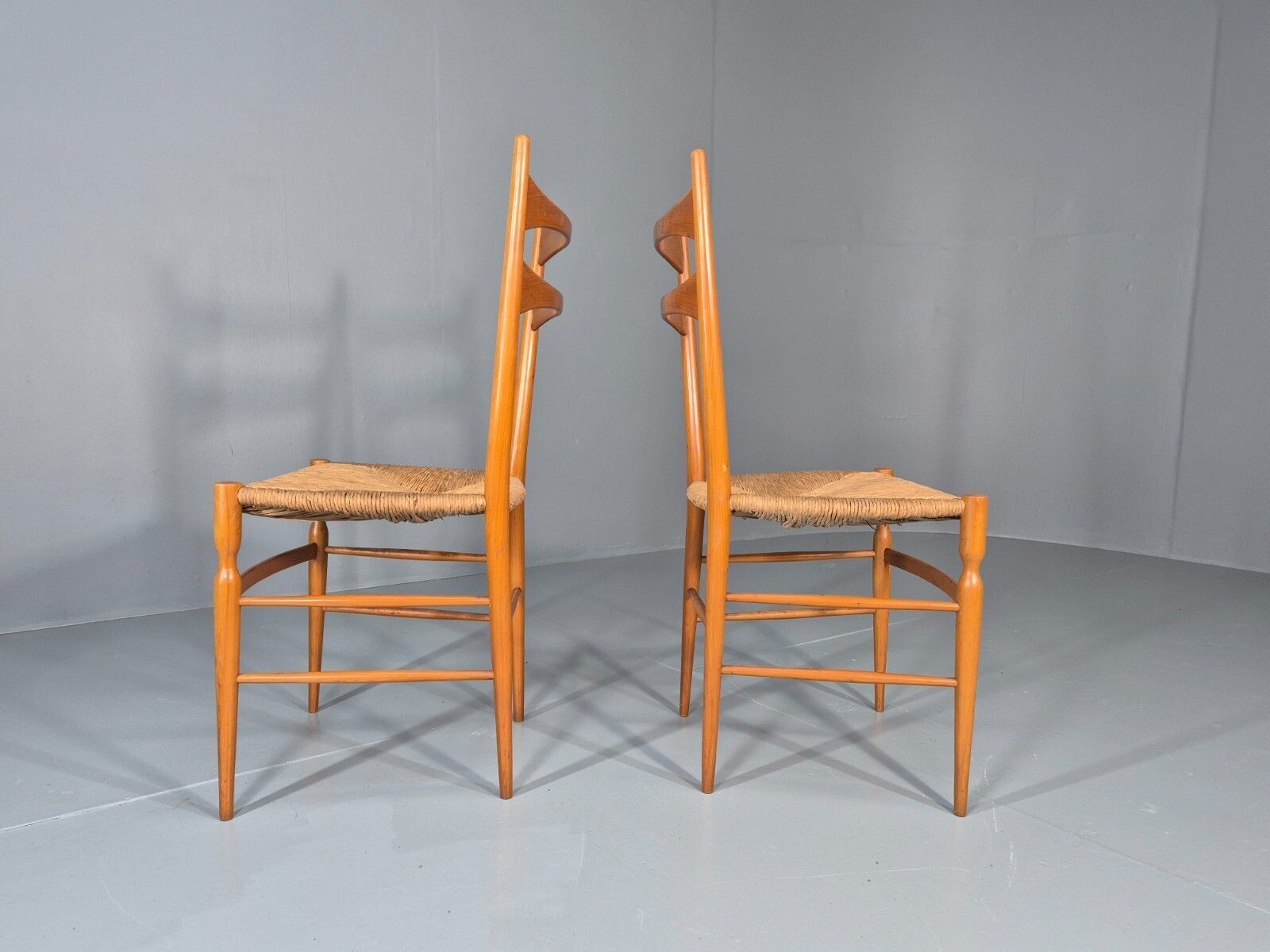 2 1950s Italian Wanut Dining Chairs Chiavari Mid Century Modern Mdin photo vinterior