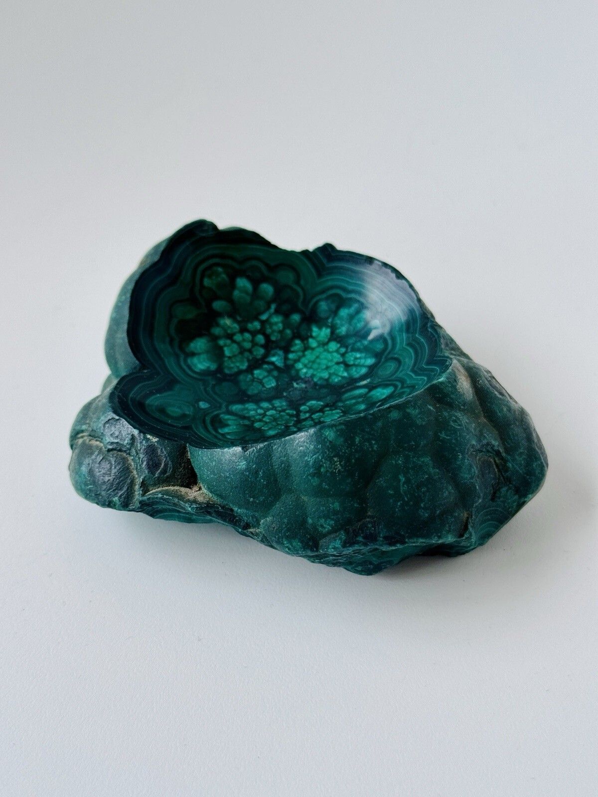 photo furniture 1950’s Polished Malachite Specimen Partially Polished Bowl