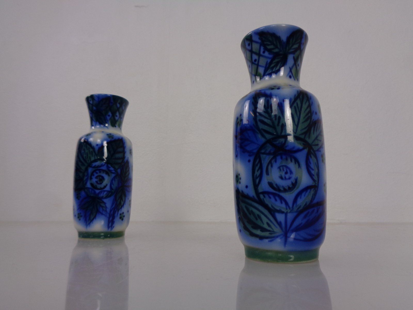 photo furniture Cobalt Blue Porcelain Vases From Lomonosov, St. Petersburg, Russia, 1960s, Set Of 2