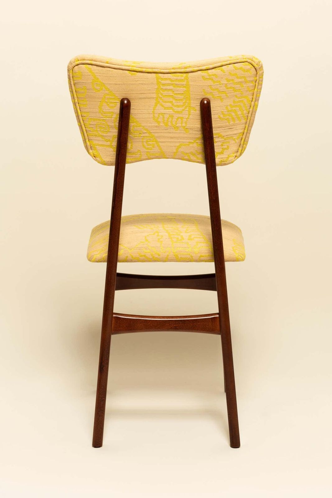 862.0 Mid Century Butterfly Chair, Yellow Beige Tiger Silk By Dedar, Walnut Wood, 1960 photo