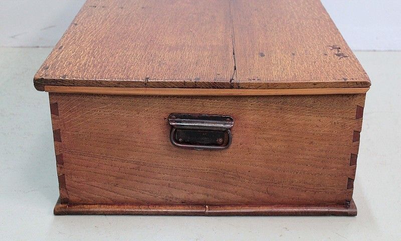 Oak Chest , 19th photo vinterior