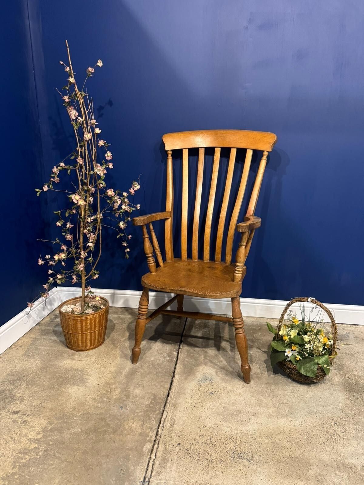 Antique Elm Armchaihair Farmhouse Rustic Kitchen Dining Chair Victorian Bedroom. photo furniture