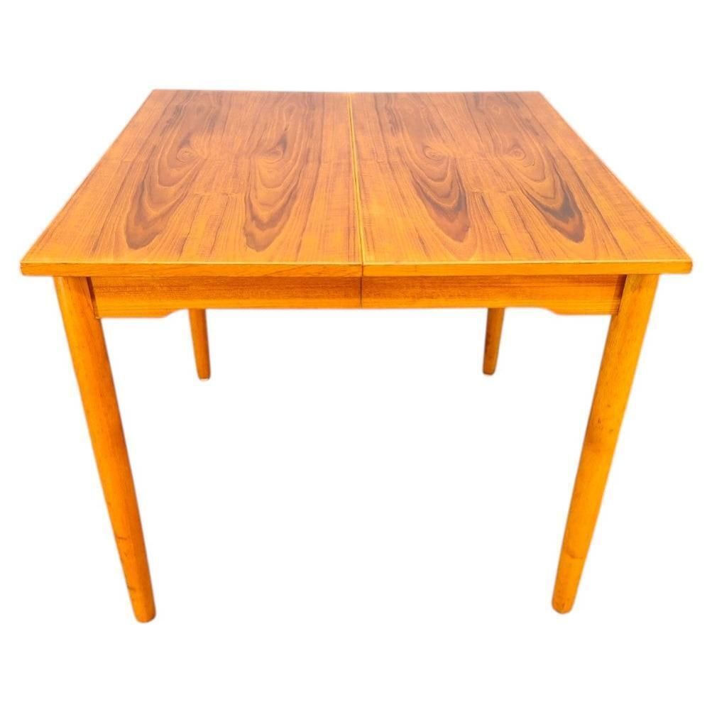 Deense mid-century teakhouten uitschuifbare eettafel, jaren 1960