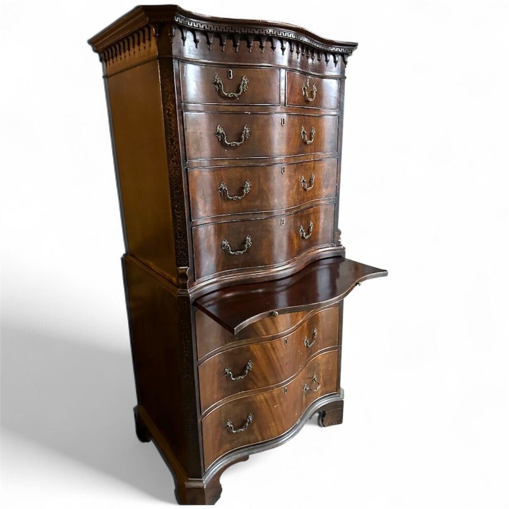 Late 19th Century Mahogany Serpentine Front Chest On Chest photo 1900.0