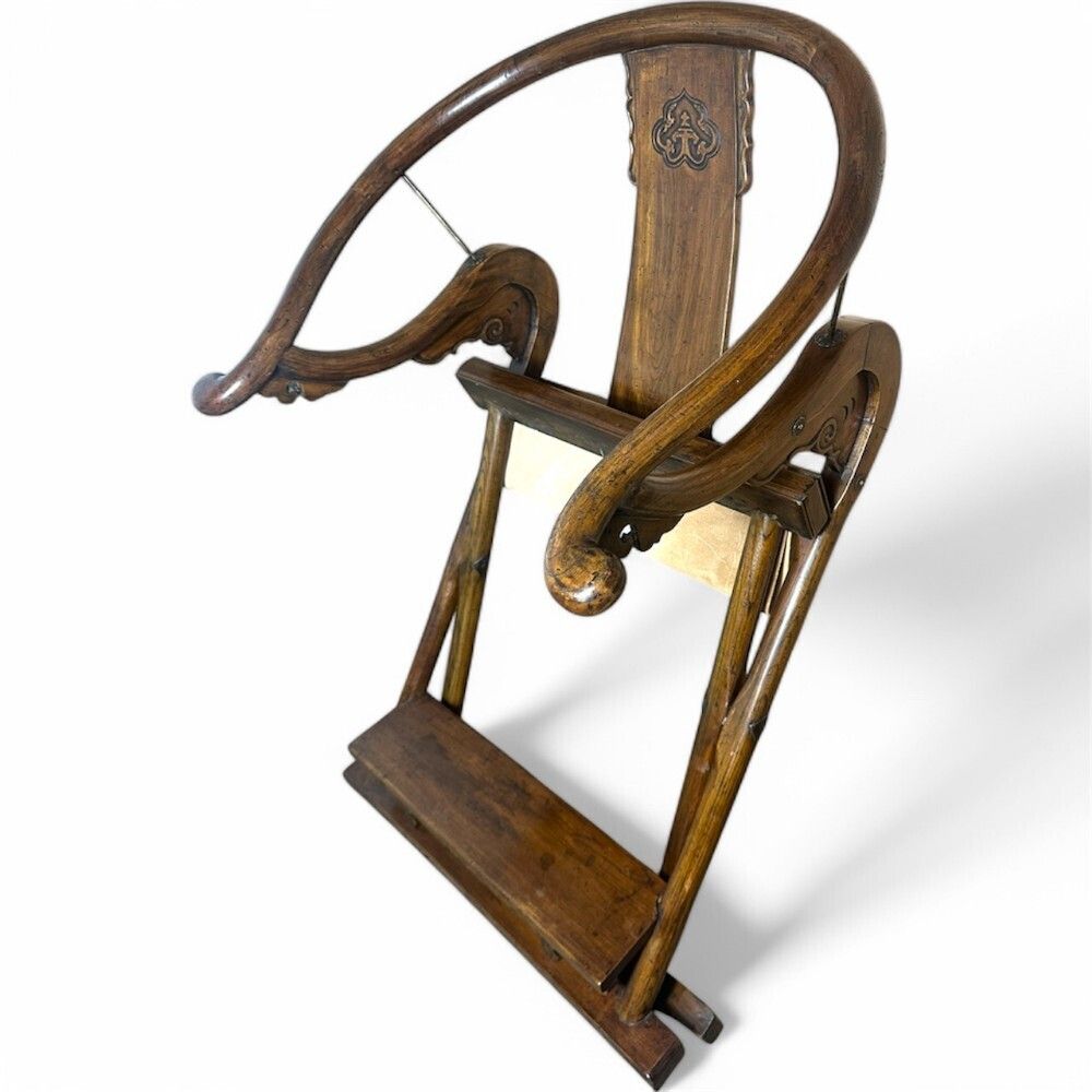 photo furniture Antique Chinese Folding Horseshoe Back Throne Chair, 19th Century