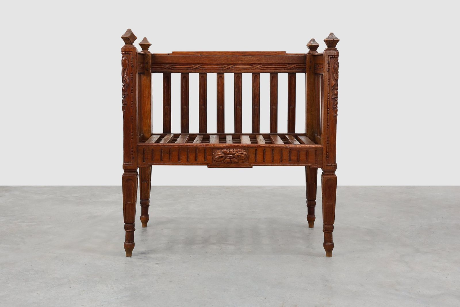 photo vintage Large Arts & Crafts Oak Side Chair, Belgium, 1915
