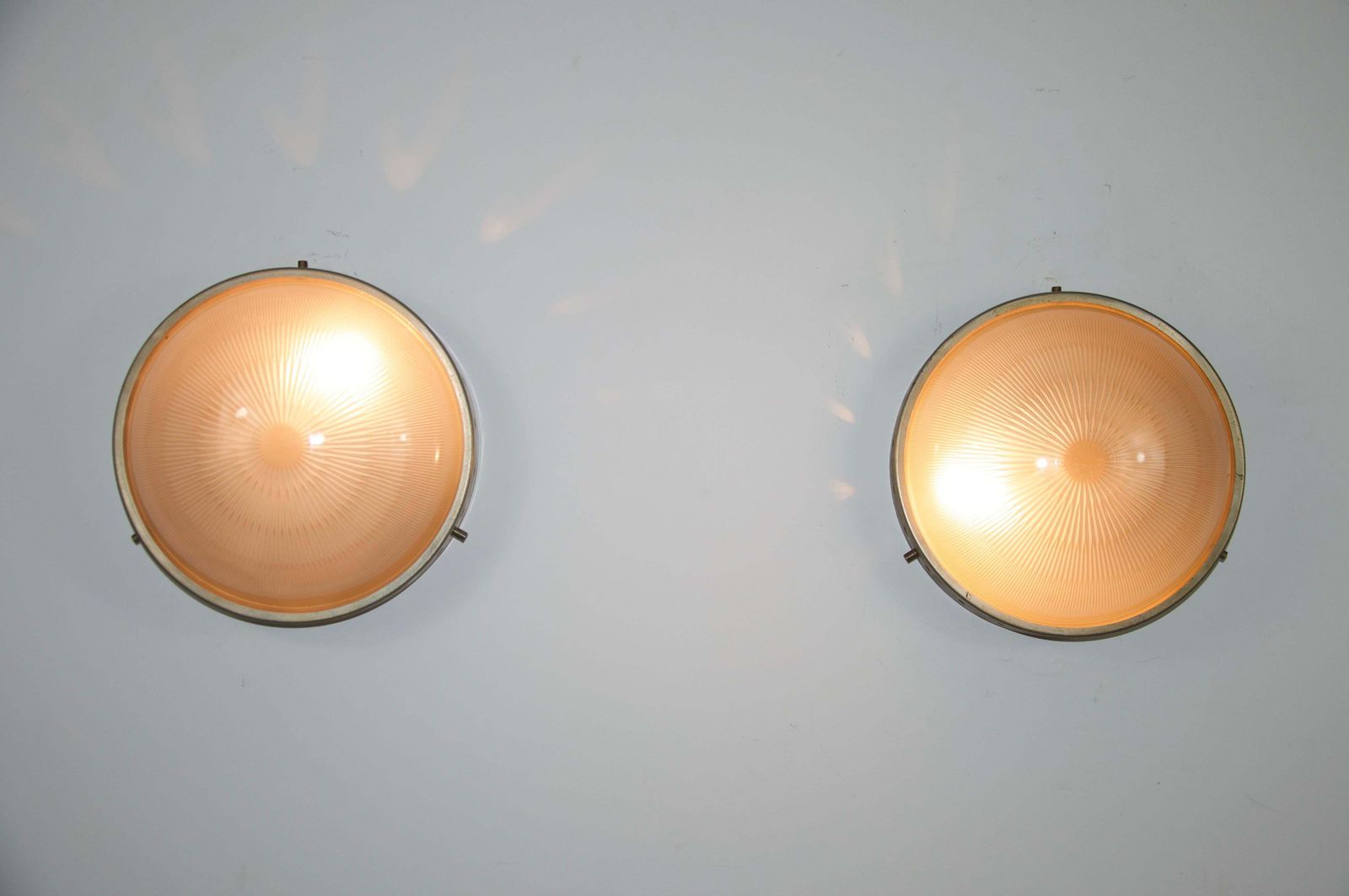 Lighting Pair Of Sigma Wall Lights By Sergio Mazza For Artemide, 1960s, Italy photo