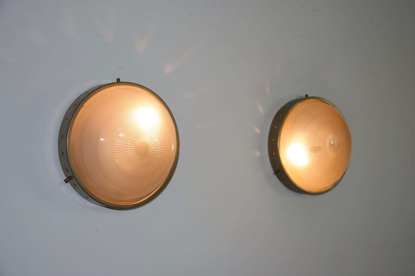 photo buy Pair Of Sigma Wall Lights By Sergio Mazza For Artemide, 1960s, Italy