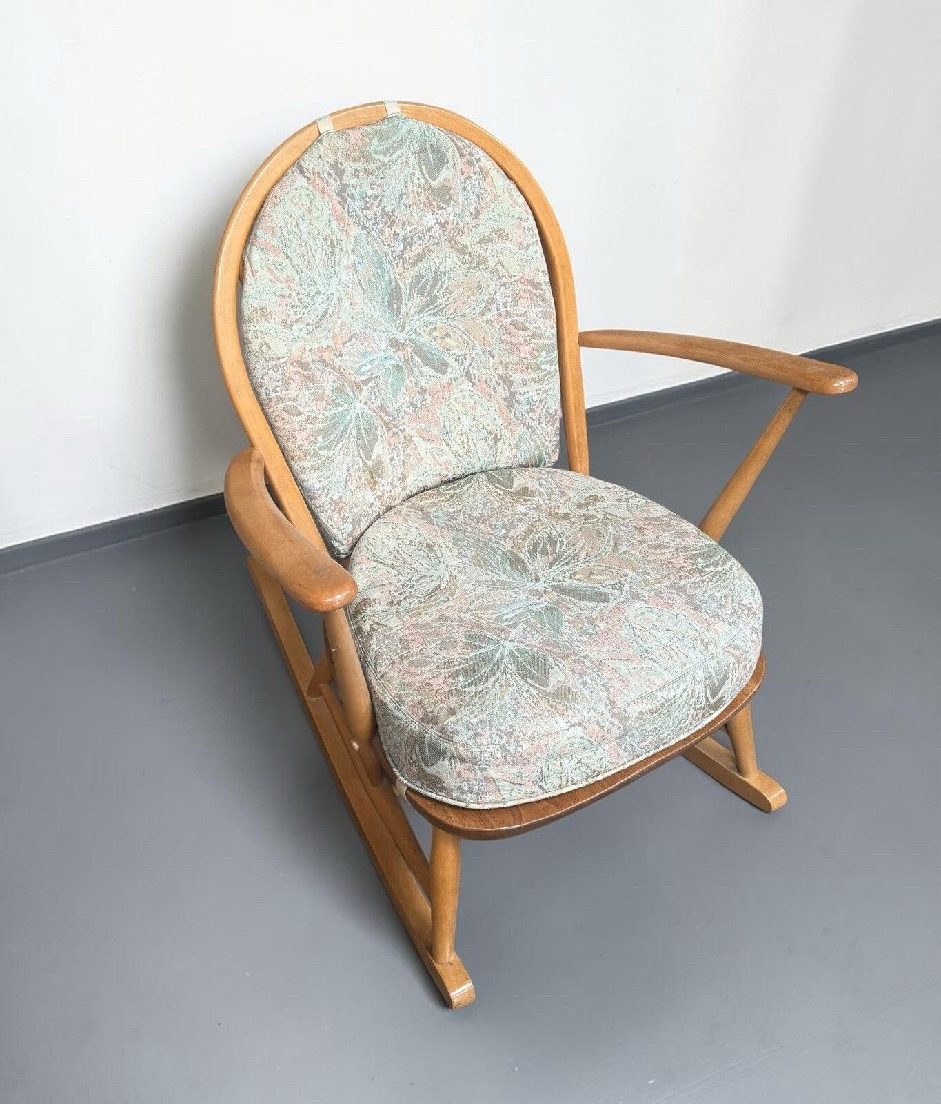 395.0 Ercol Blonde Grandfather 315 Armchair Rocking Chair Mid Century 1960s photo