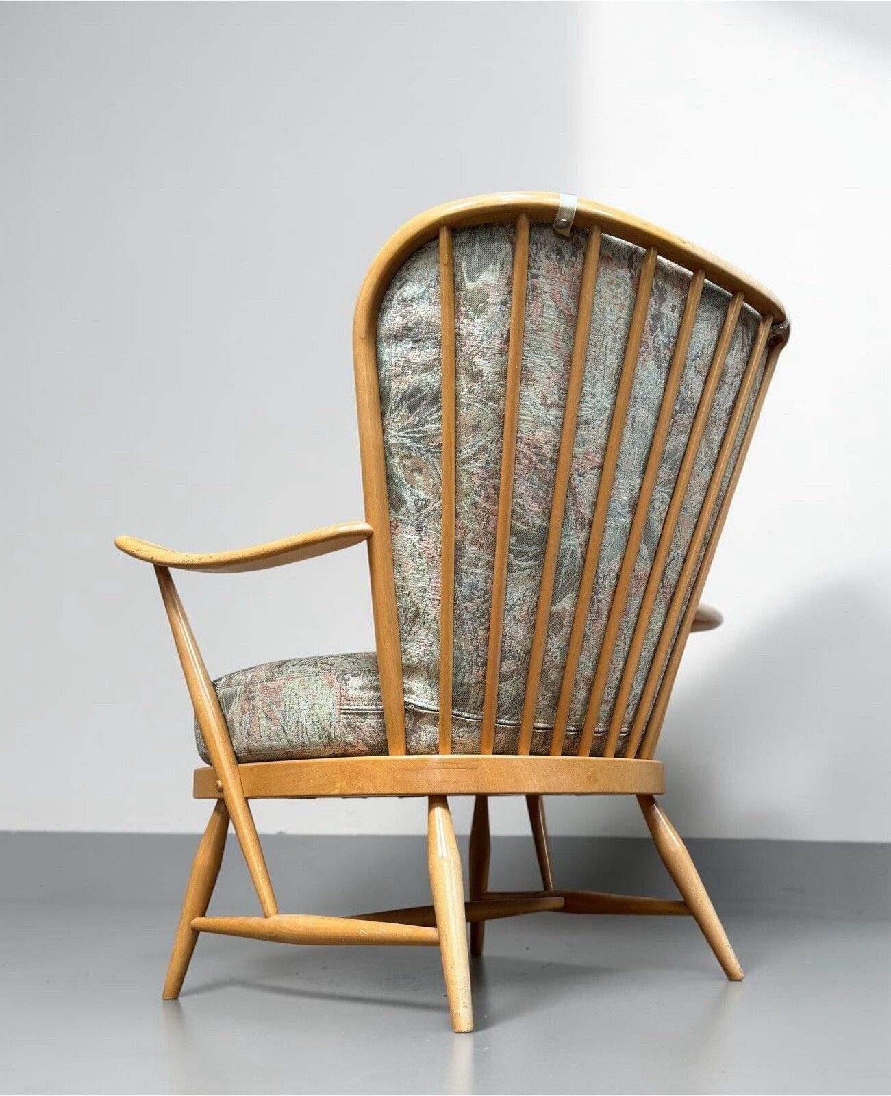 395.0 Ercol Blonde Windsor 203 Armchair Mid Century Retro C1960s Superior Quality photo