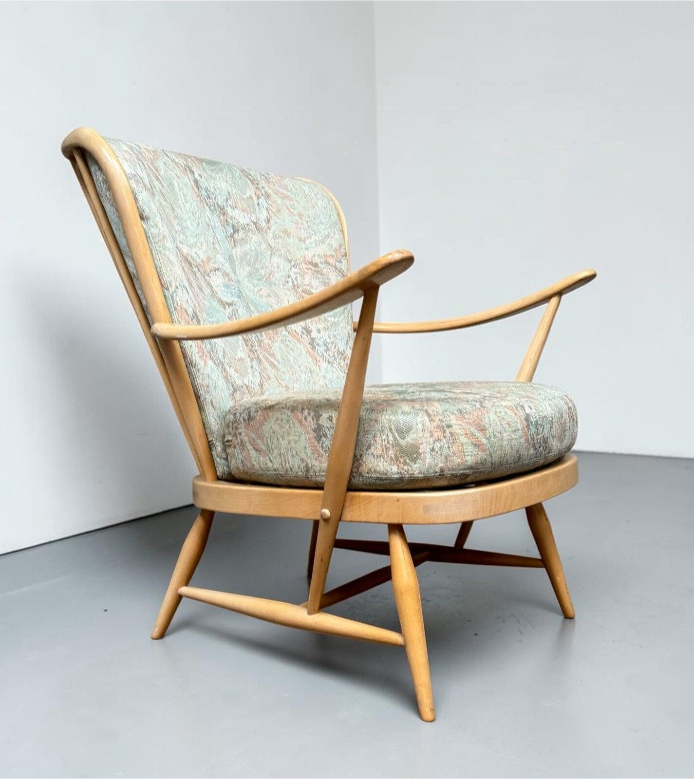 photo vinterior Ercol Blonde Windsor 203 Armchair Mid Century Retro C1960s Superior Quality
