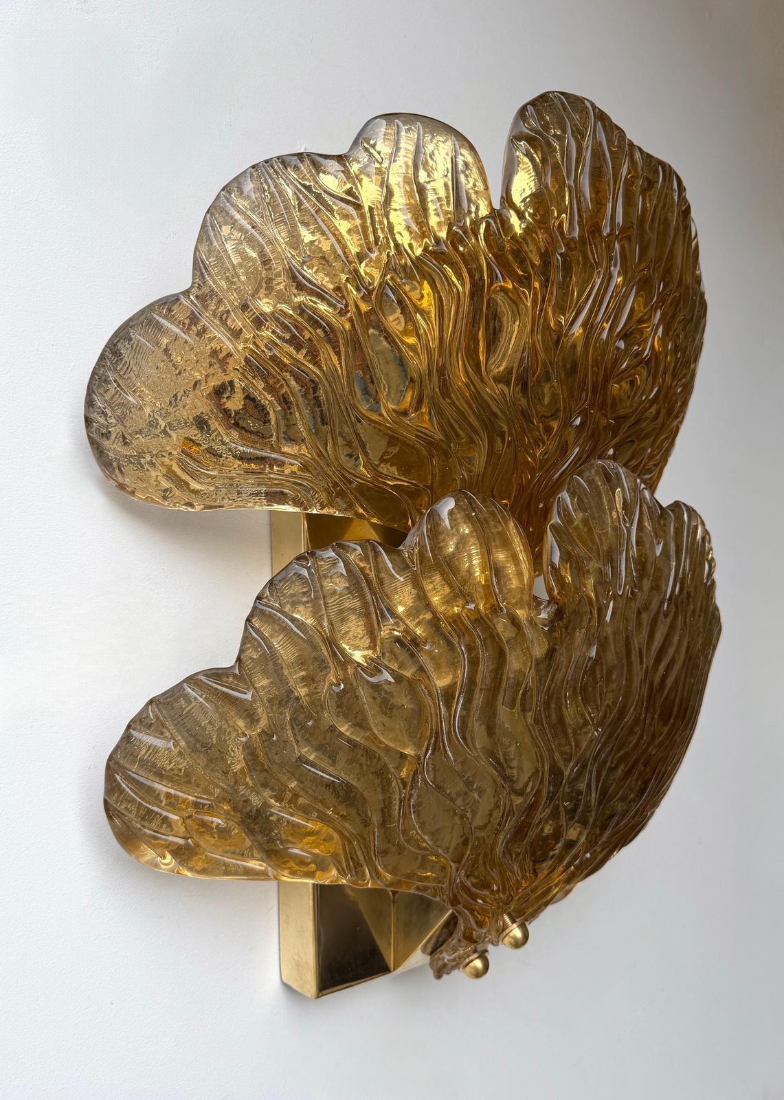 4680.0 Contemporary Pair Of Brass And Gold Murano Glass Palm Sconces, Italy photo