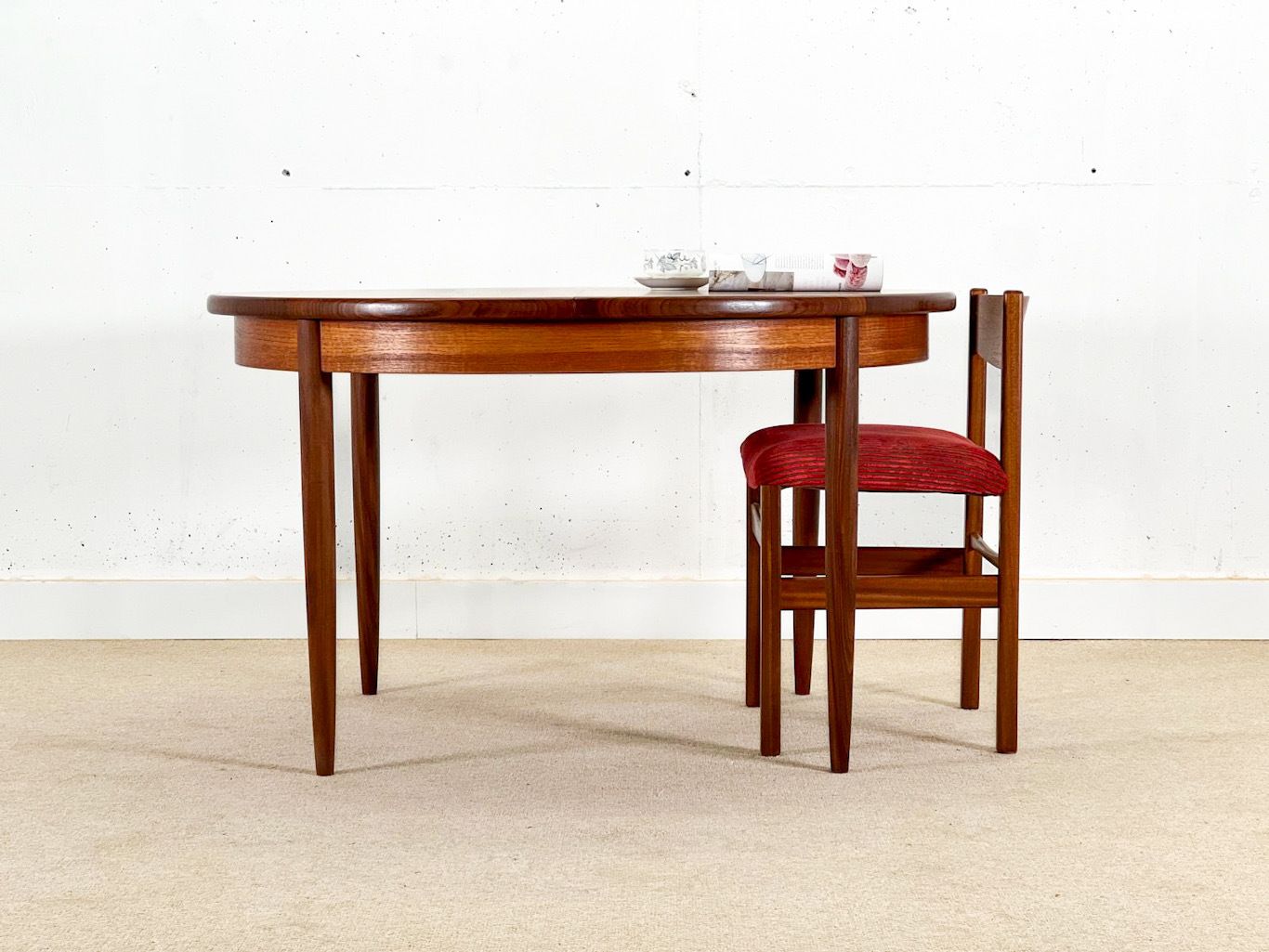 Round Extending Dining Table By Gplan Fresco Collection 1960.