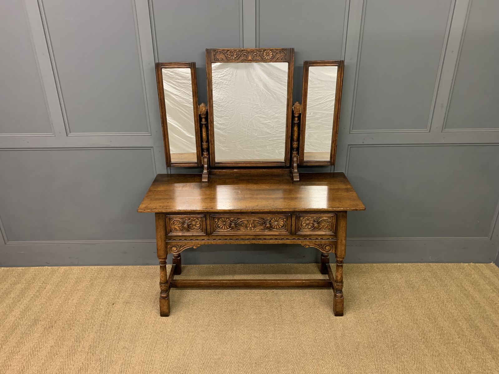 Ipswich Oak Dressing Table, 1930s photo for sale