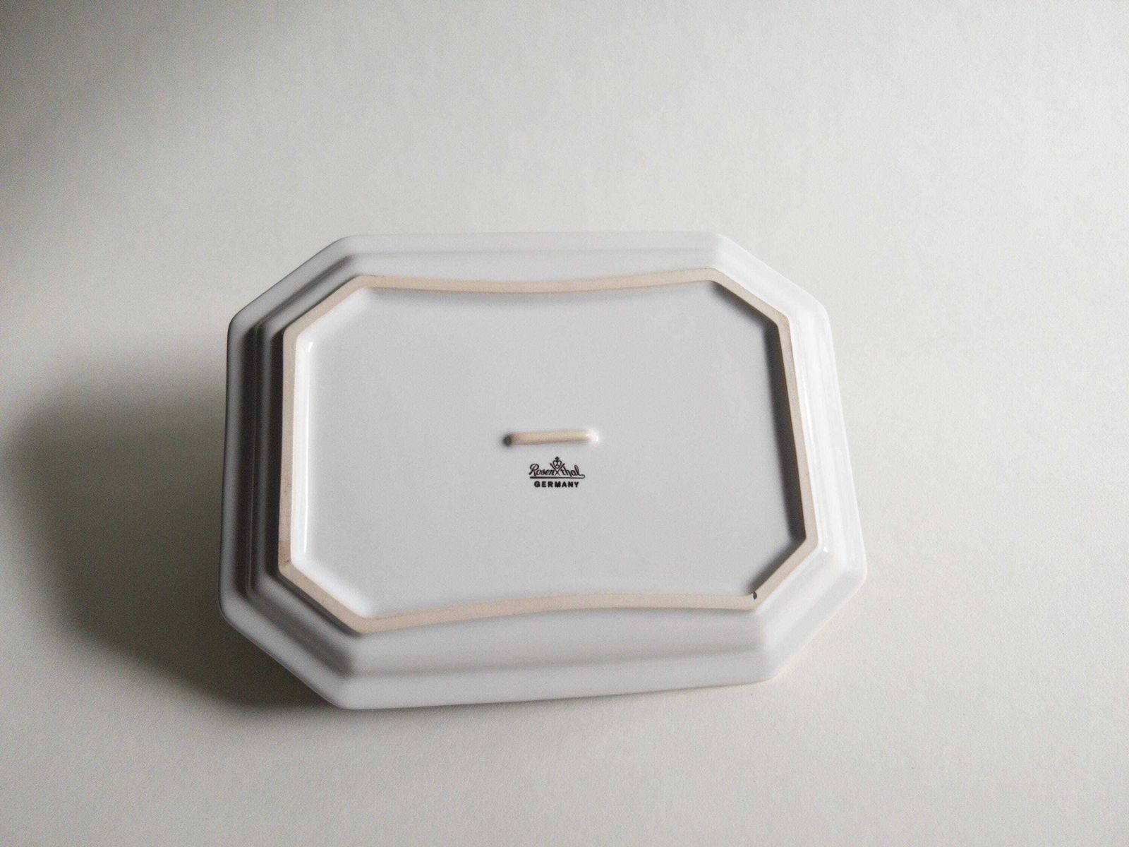 photo vintage Rosenthal Metropol Butter Dish: Postmodern Ceramic Design By Barbara Brenner