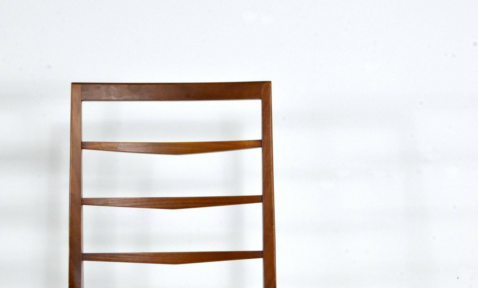 Set Of 4 Midcentury McIntosh Teak And Leatherette Chairs Vintage Modern photo Furniture