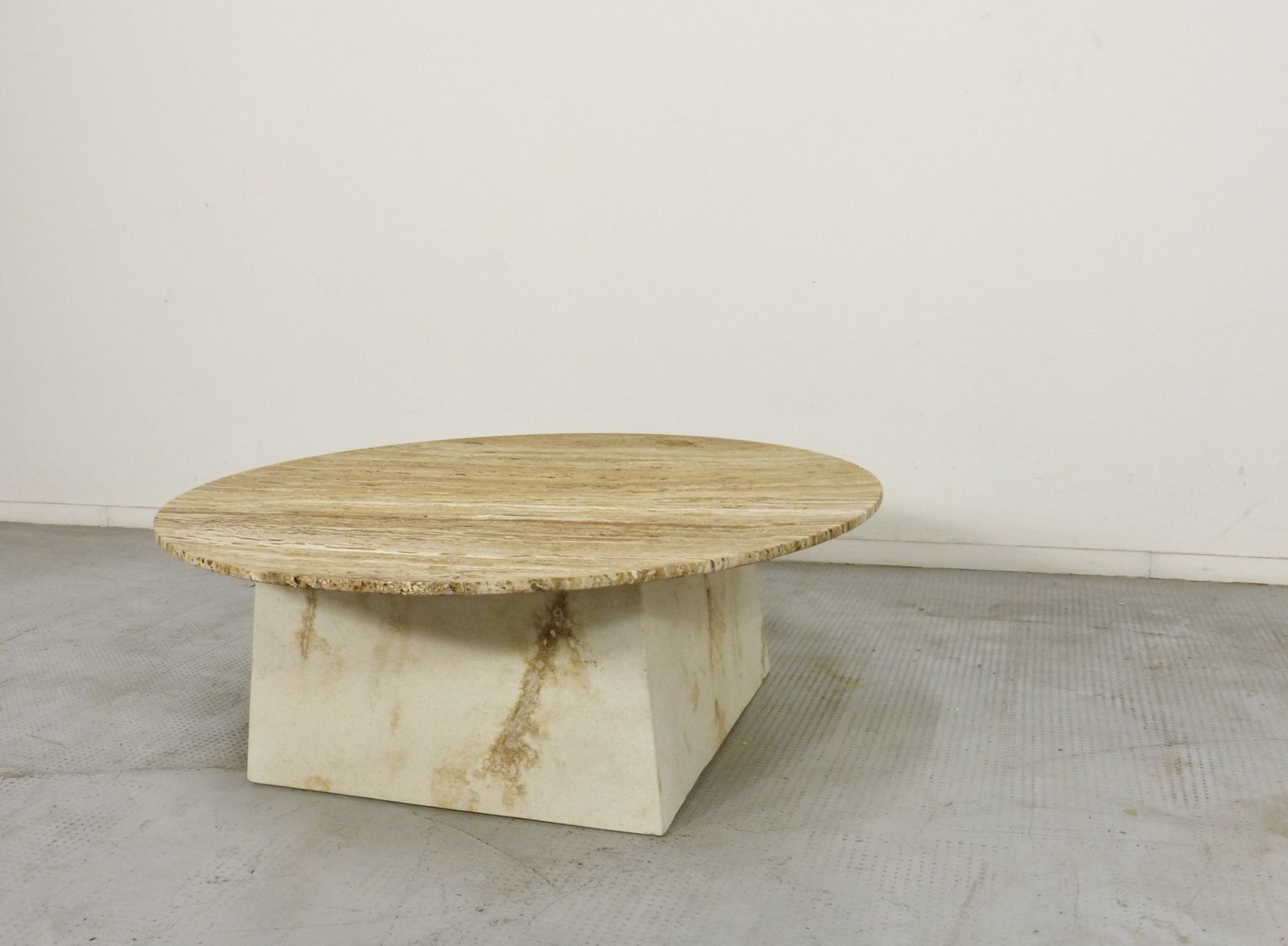 1970s Italian Travertine Minimalist Geometric Coffee Table. Modern / Midcentury / Retro. photo 1399.0