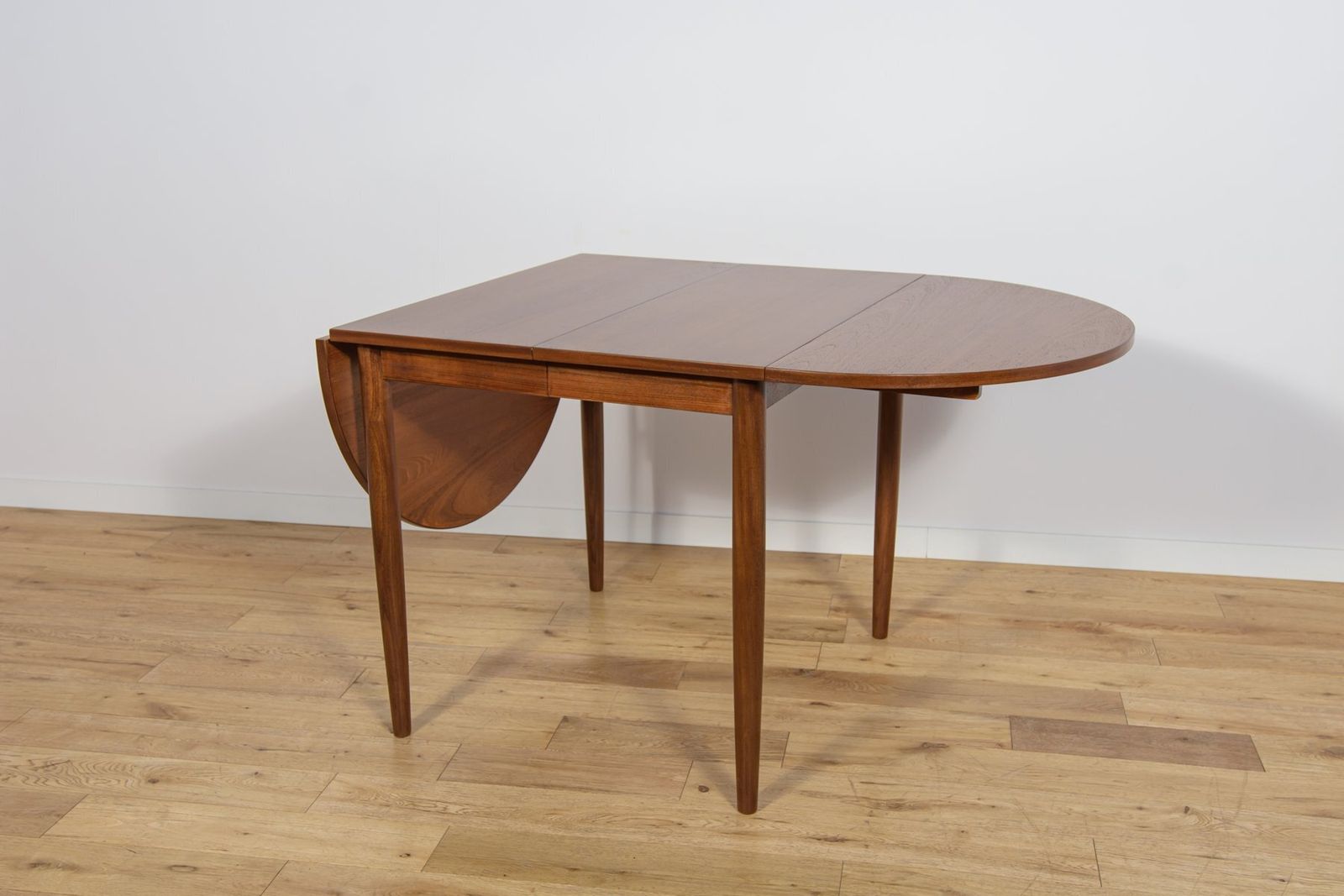 Mid Century Extendable Teak Dining Table, Denmark, 1960s photo vinterior